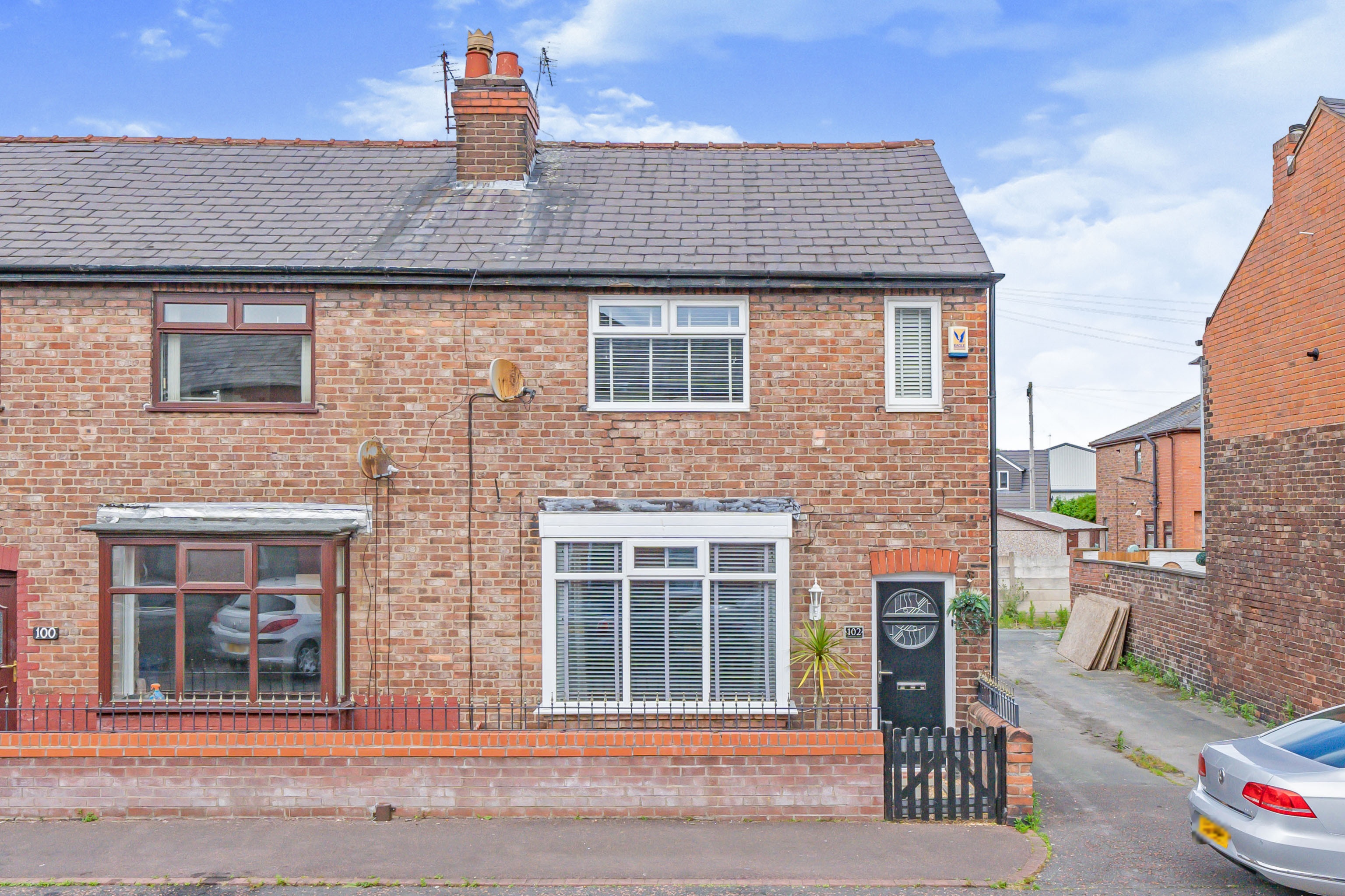 2 bedroom terraced house for sale in Cumberland Street, Warrington, WA4 1EY