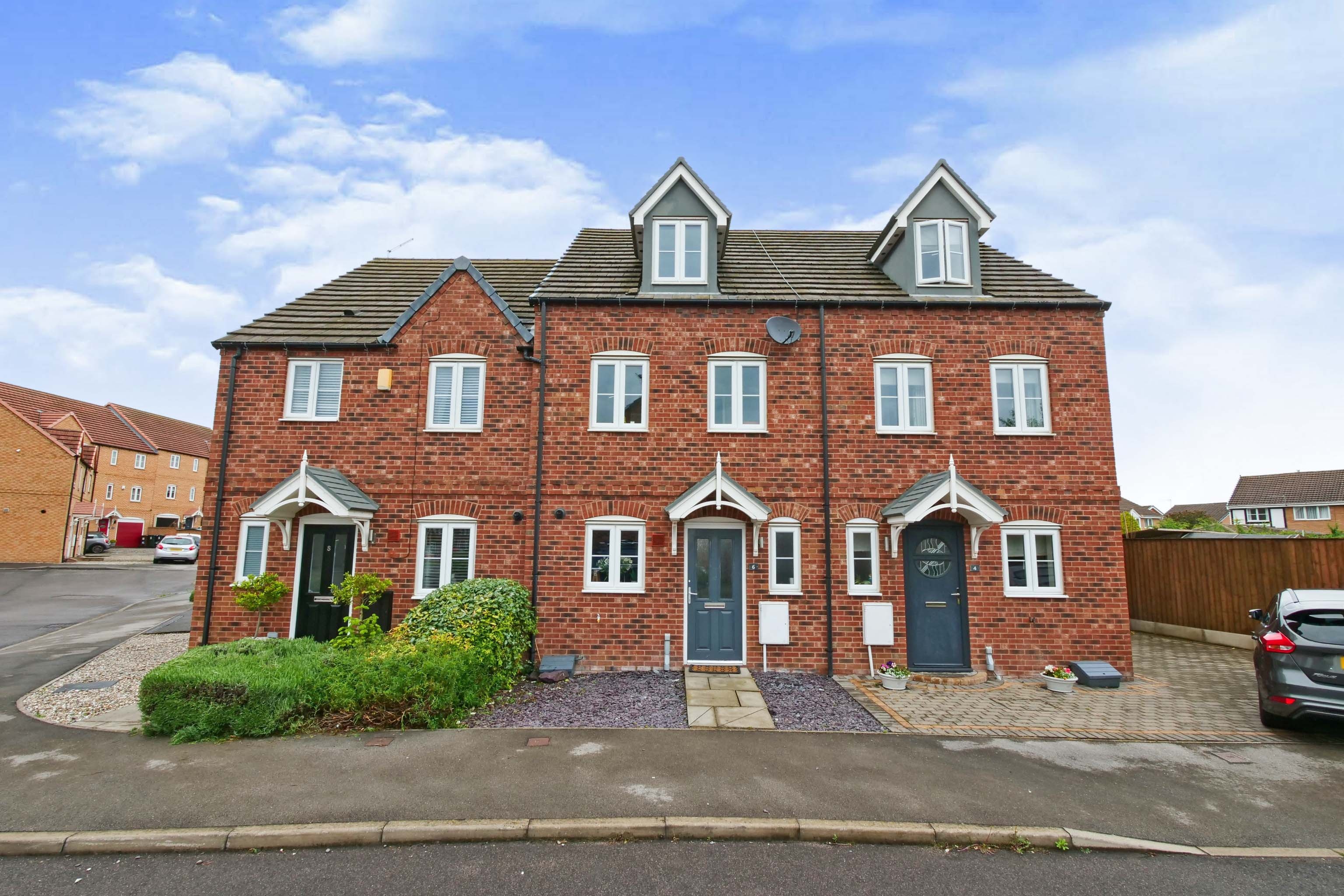 3 bedroom town house for sale in Long Meadows, Rotherham, S66 1UL