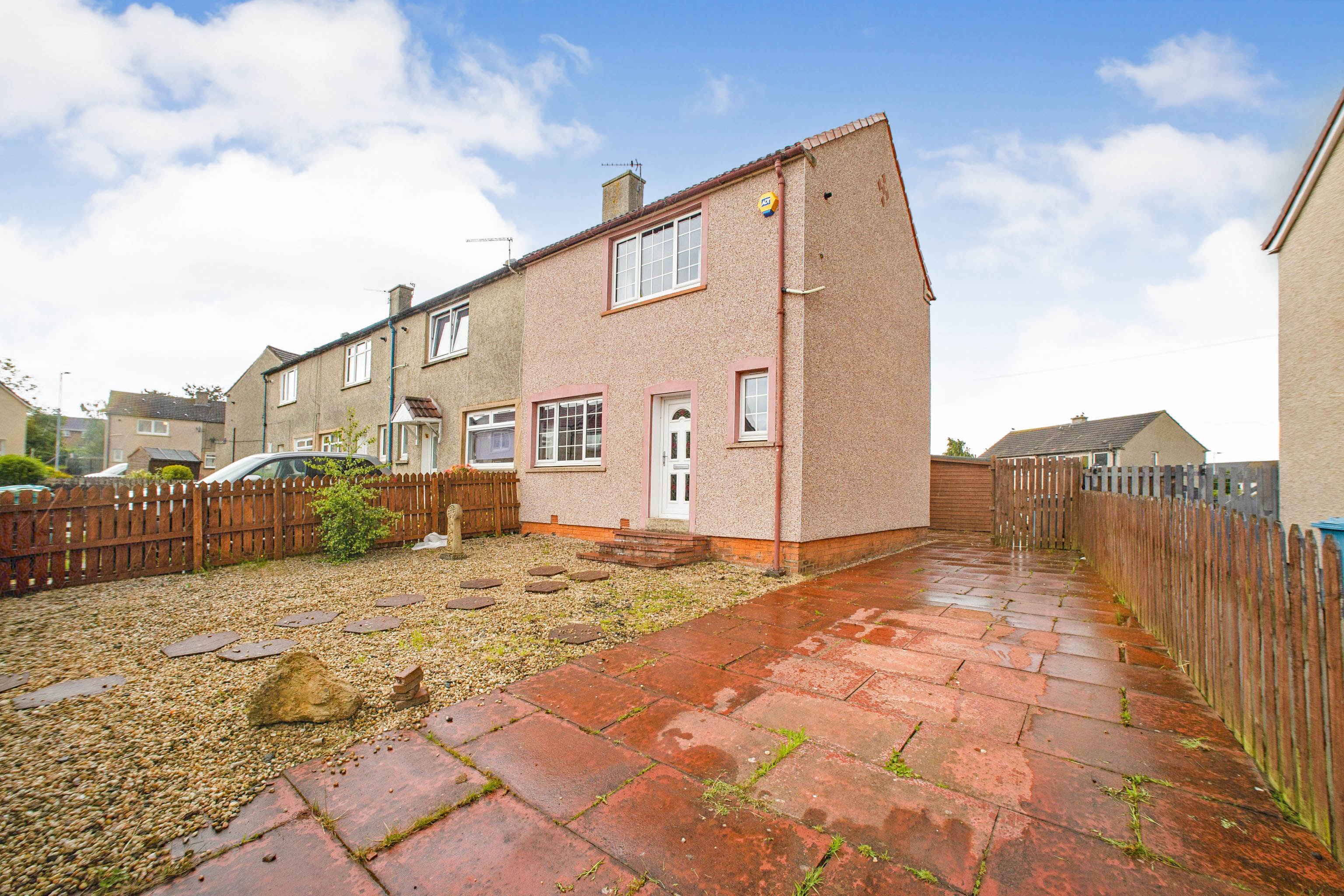 2 bedroom end of terrace house for sale in Gair Crescent, Wishaw, ML2 0PB