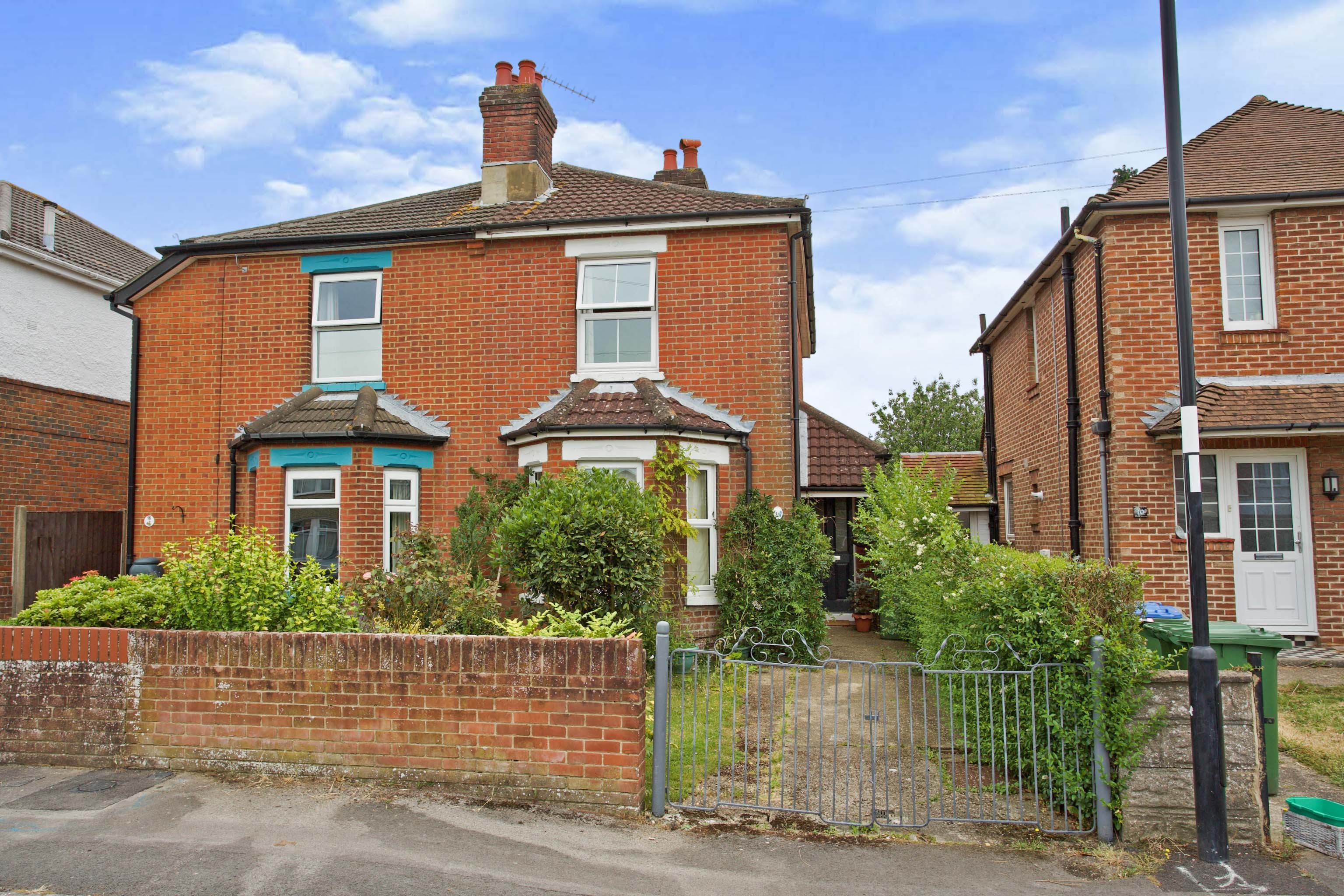 2 bedroom semidetached house for sale in Chatsworth Road, Bitterne
