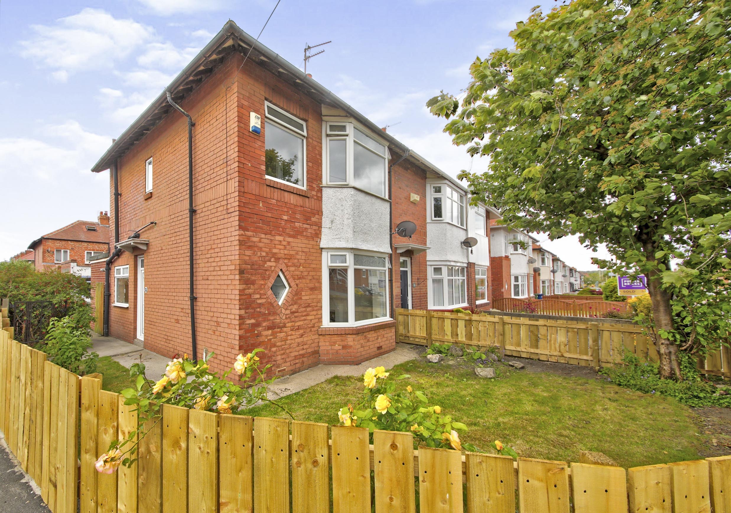 3 bedroom semidetached house for sale in Morpeth Avenue, South Shields