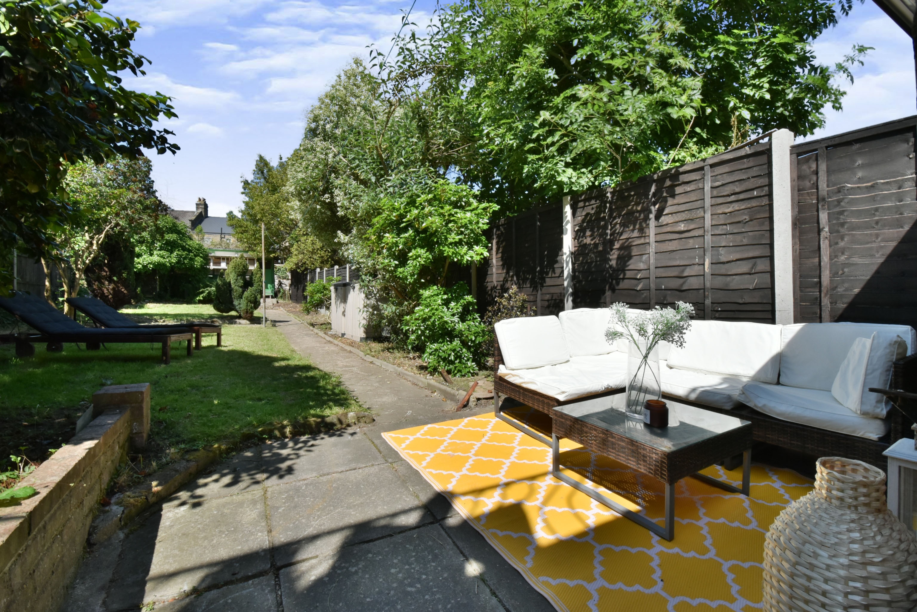1 bedroom ground floor flat for sale in Verdant Lane, London, SE6 1LJ
