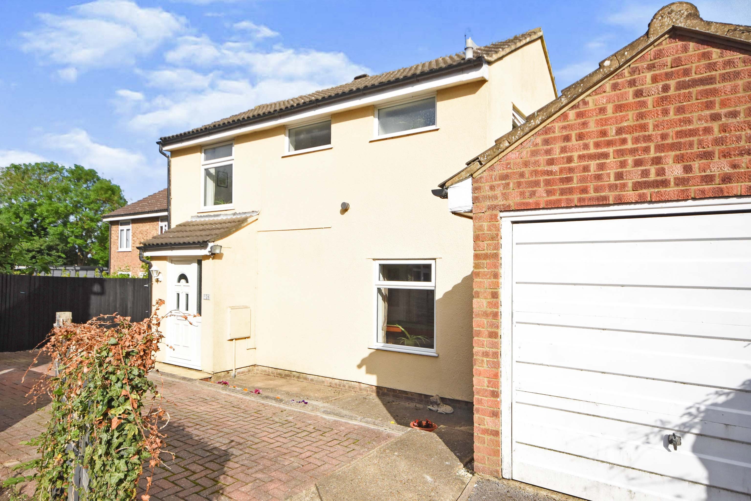 3 bedroom detached house for sale in Long Croft, Takeley, CM22 6RT