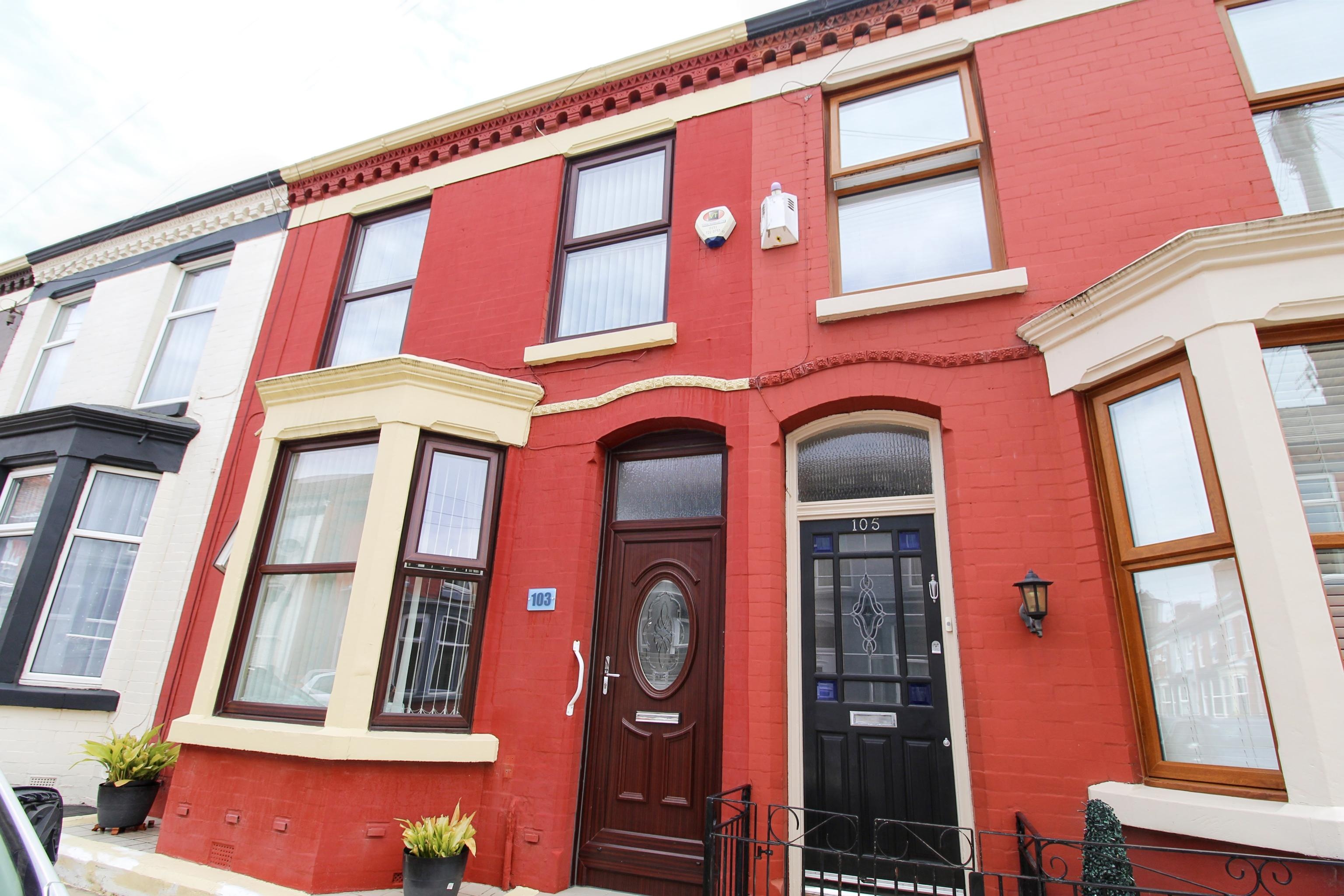 3 bedroom terraced house for sale in Rosslyn Street, Liverpool, L17 7DN