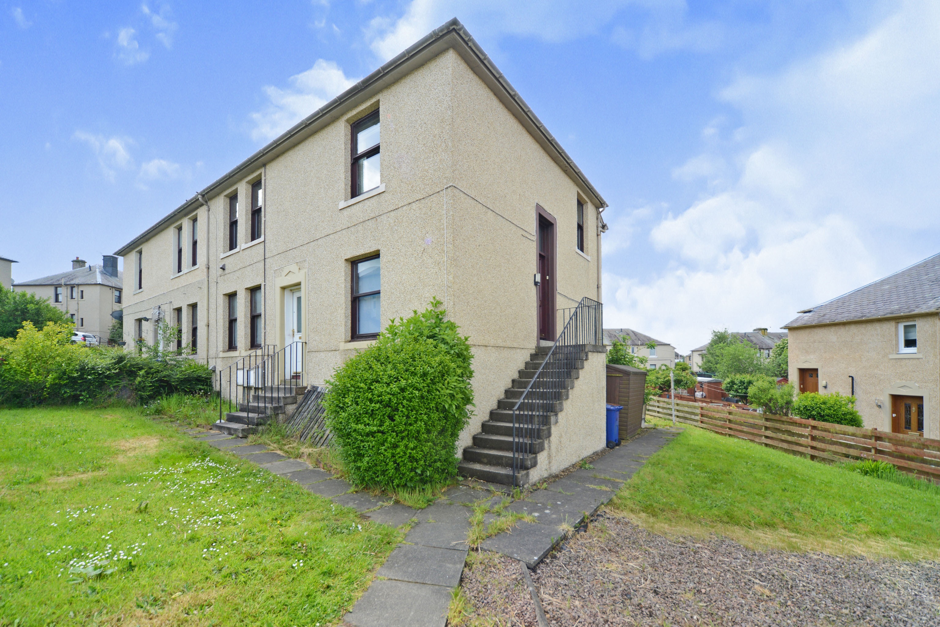 2 bedroom flat for sale in The Crescent, Gorebridge, EH23 4PP 