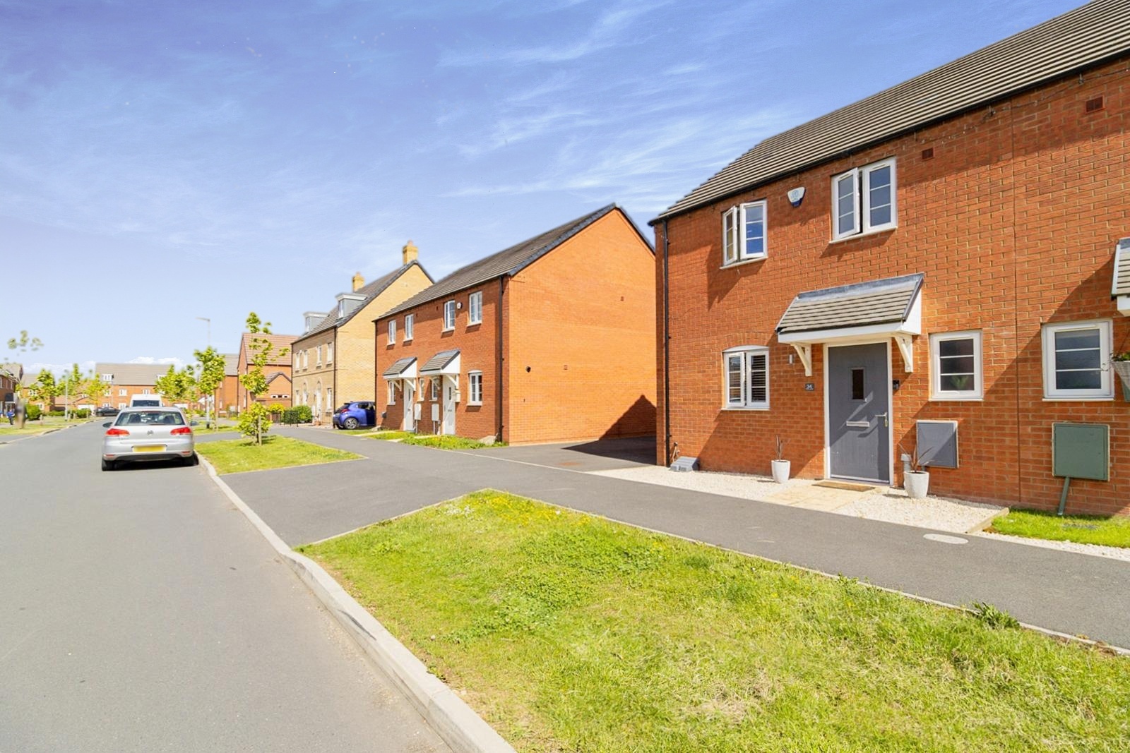 3 bedroom semidetached house for sale in Thillans, Cranfield, MK43 0FZ