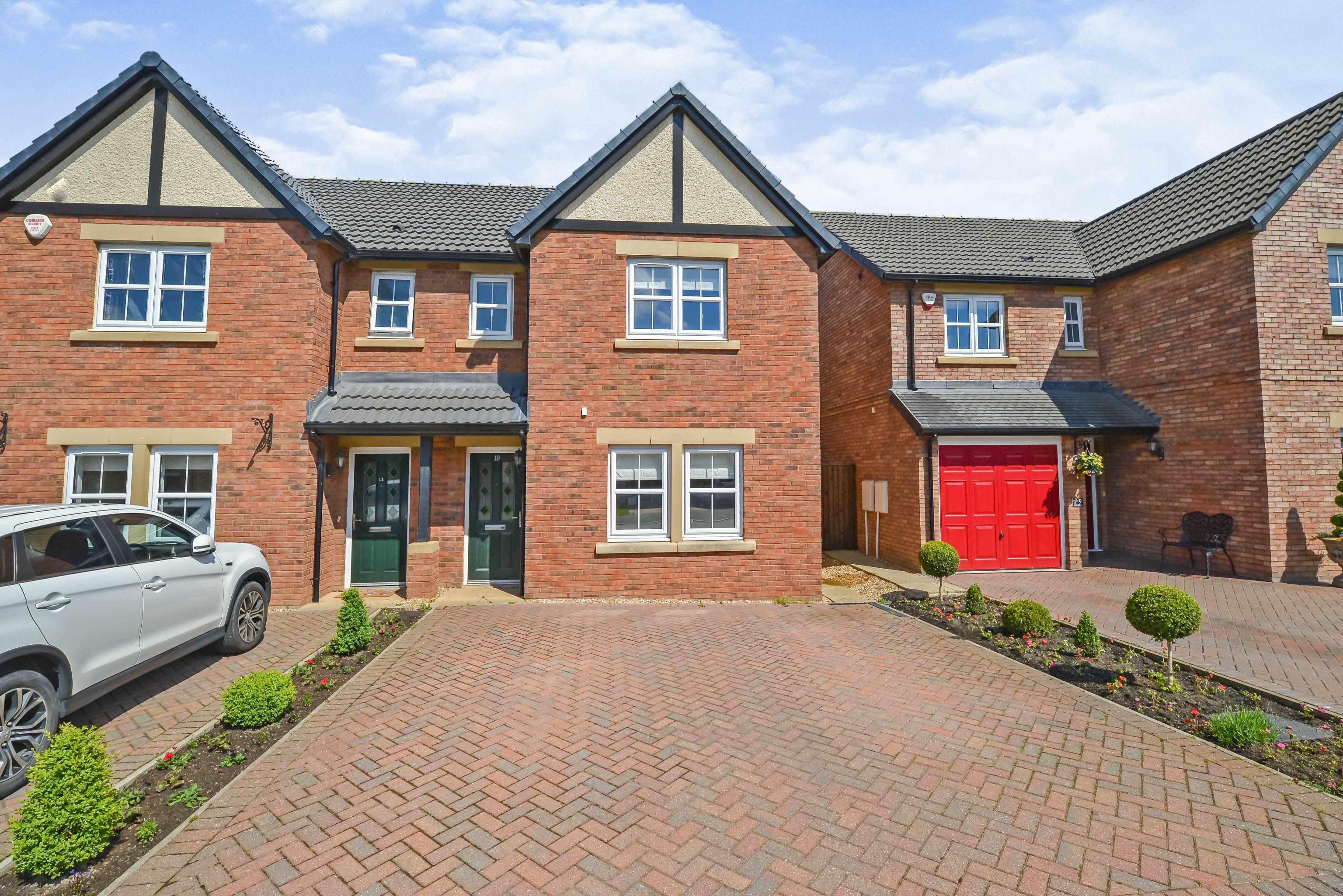 3 bedroom semidetached house for sale in Salis Close, Middlesbrough