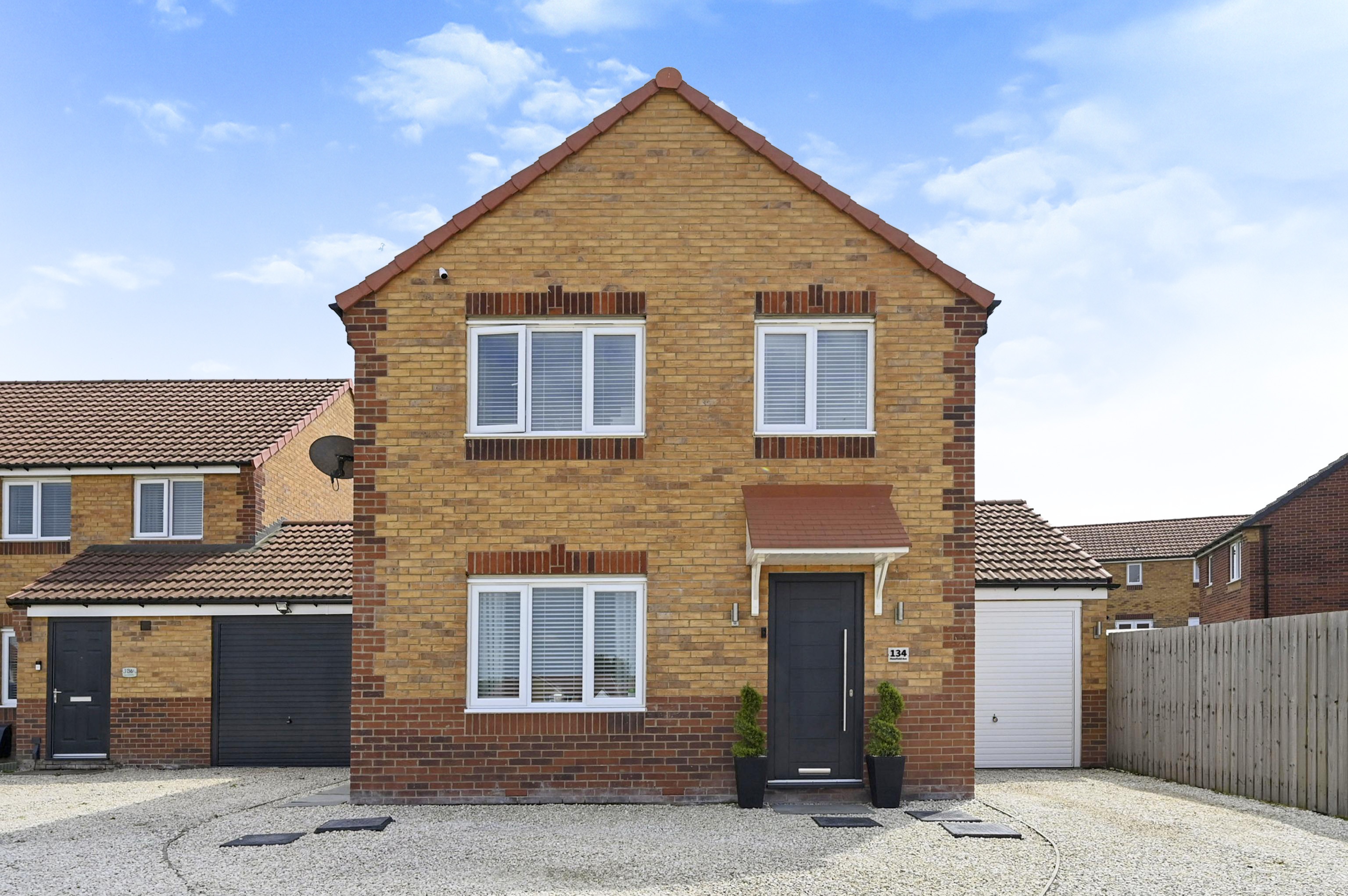 4 bedroom detached house for sale in Masefield Avenue, Holmewood, Chesterfield, S42 5TL