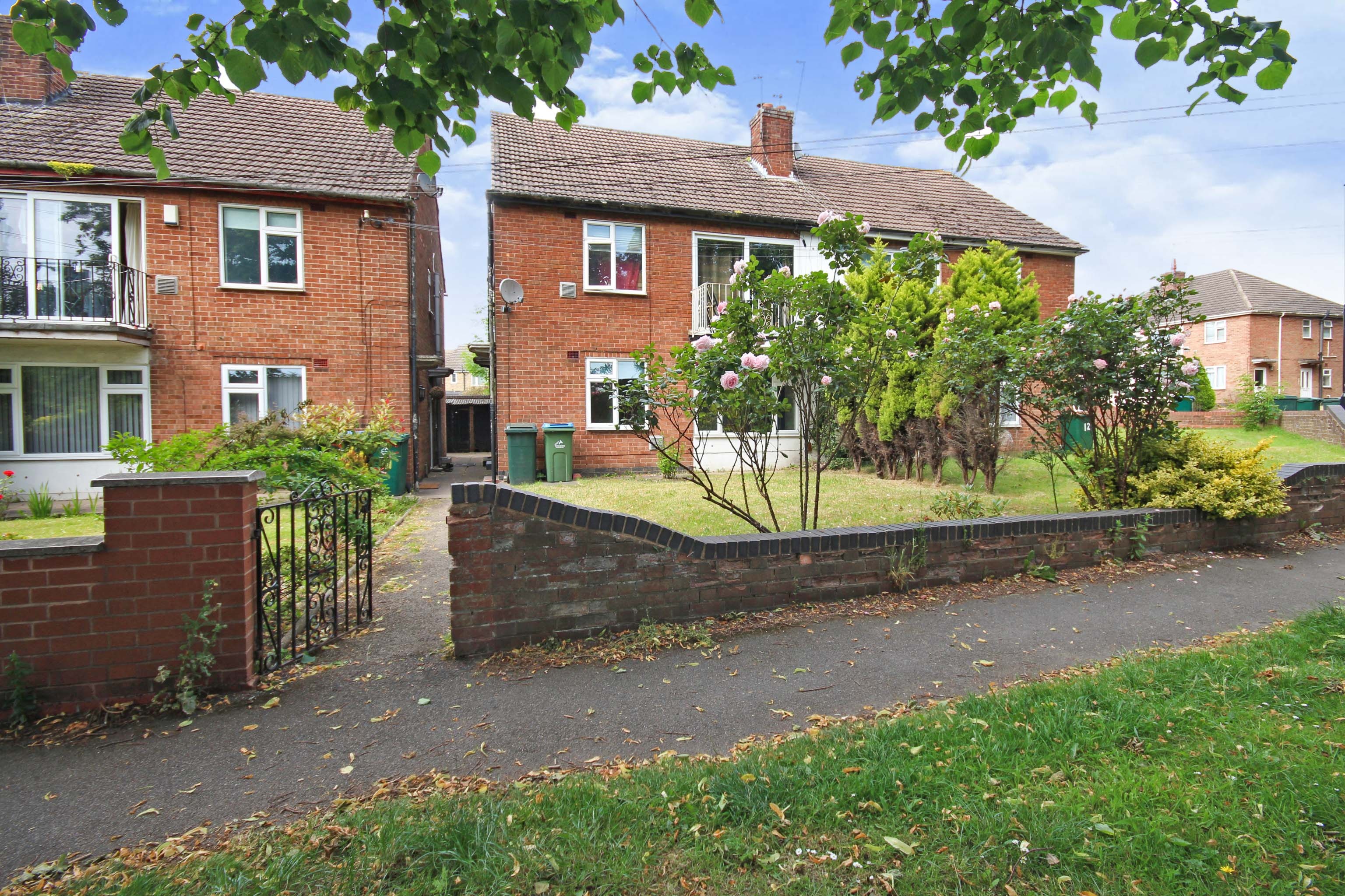 2 bedroom ground floor for sale in Selsey Close, Coventry