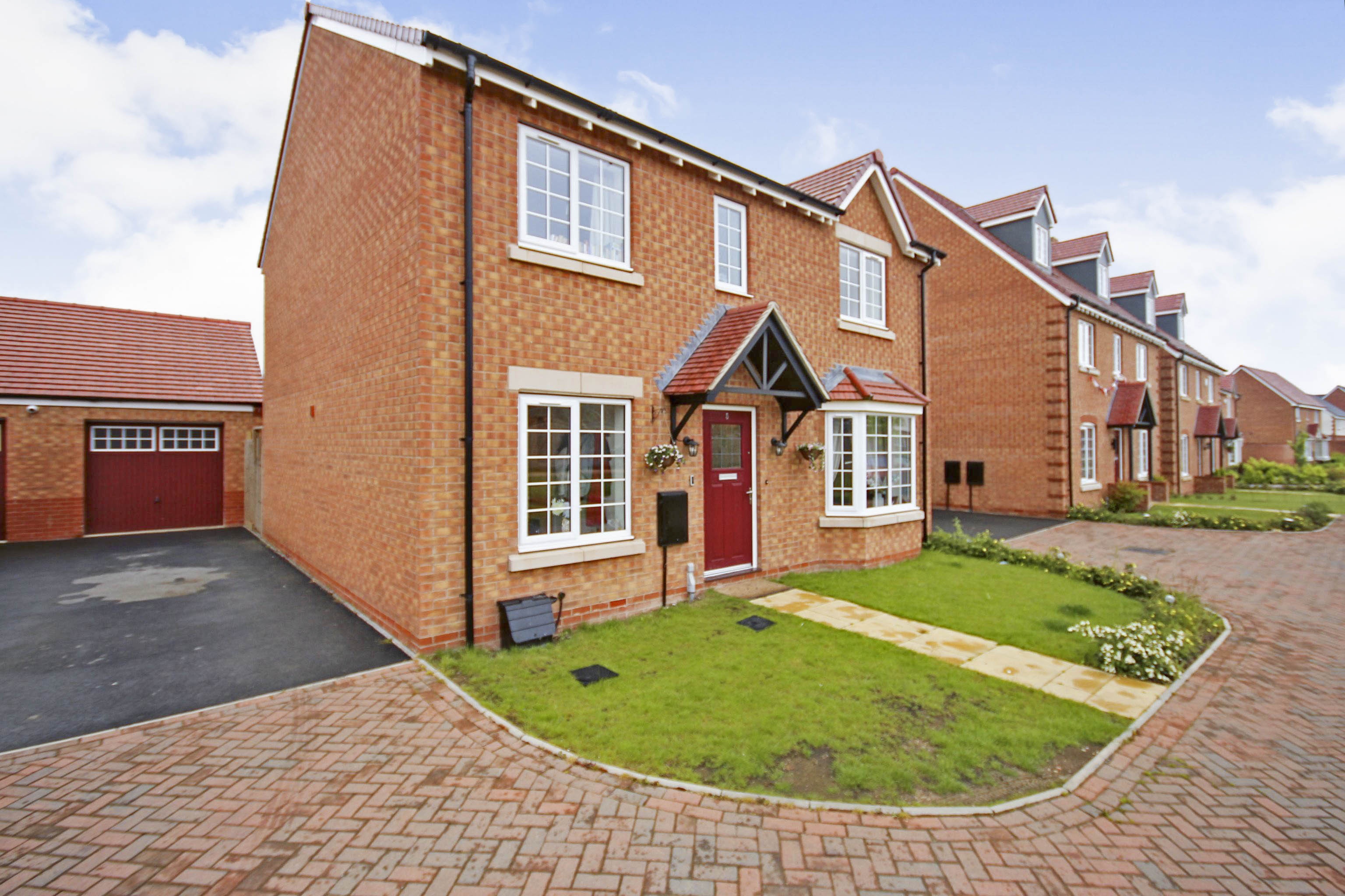 4 bedroom detached house for sale in Meteor Way, Southam, CV47 1AP