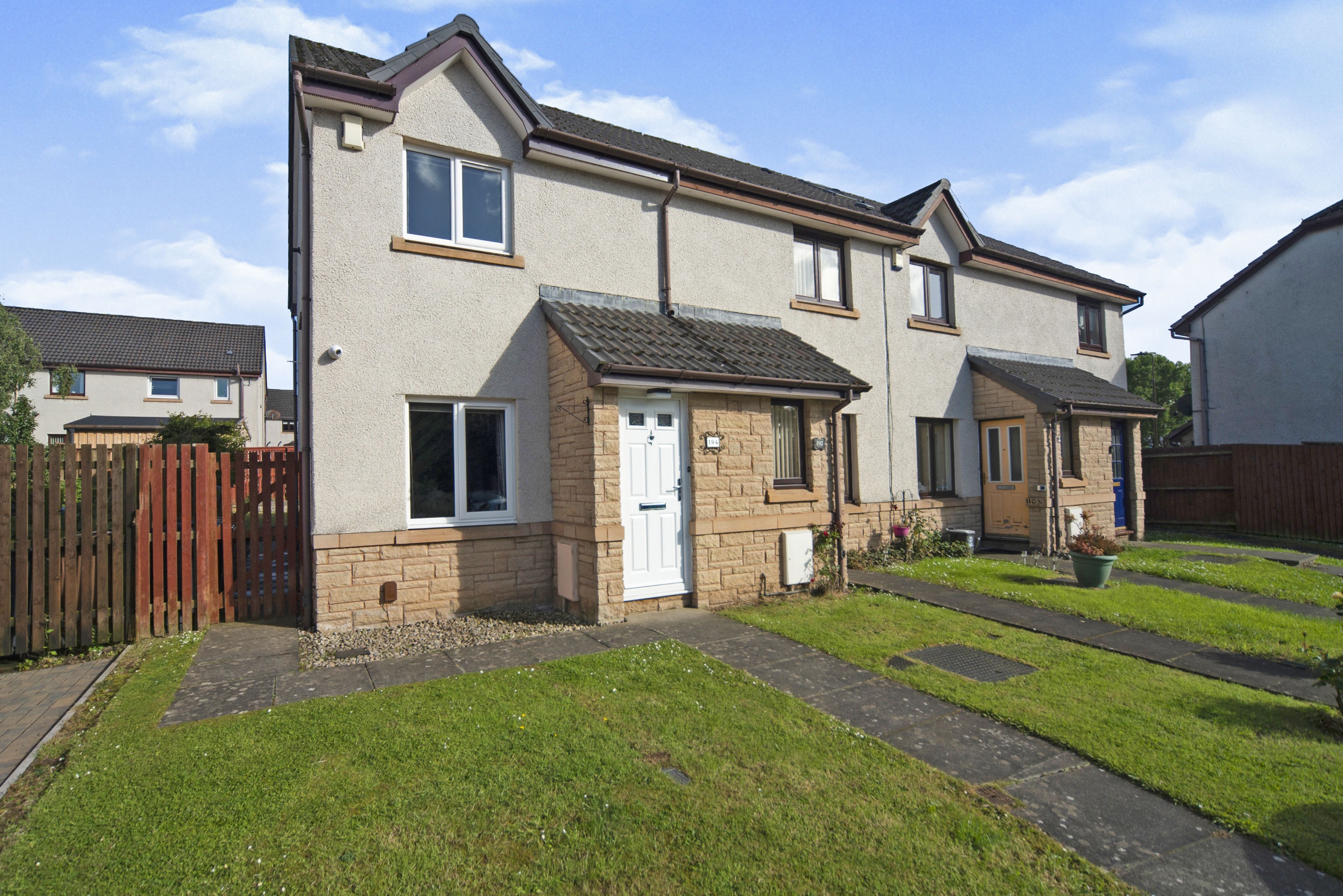 2 bedroom terraced house for sale in The Murrays Brae, Edinburgh, EH17 8UH