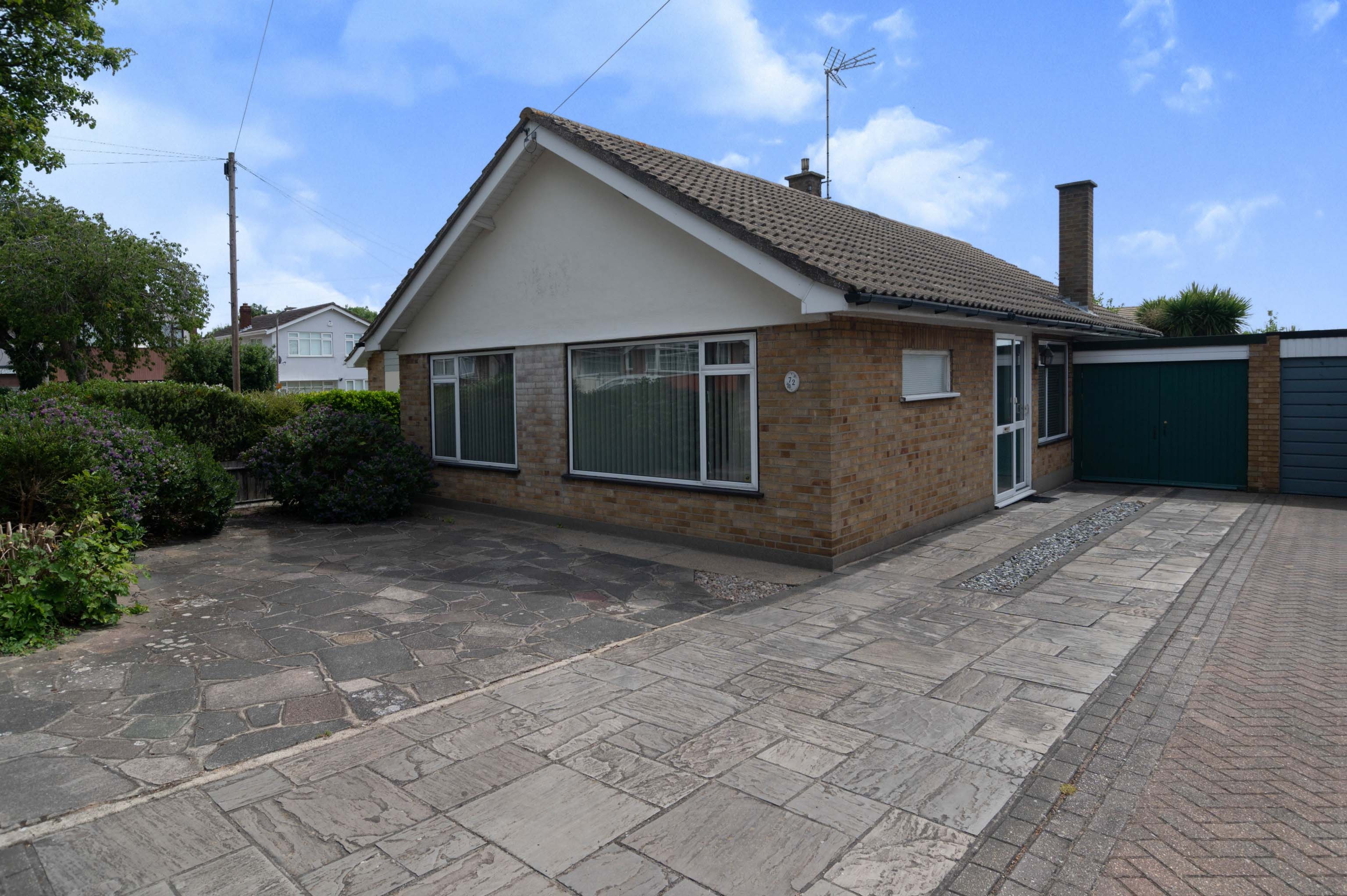 3 bedroom detached bungalow for sale in Ashurst Avenue, Southendonsea