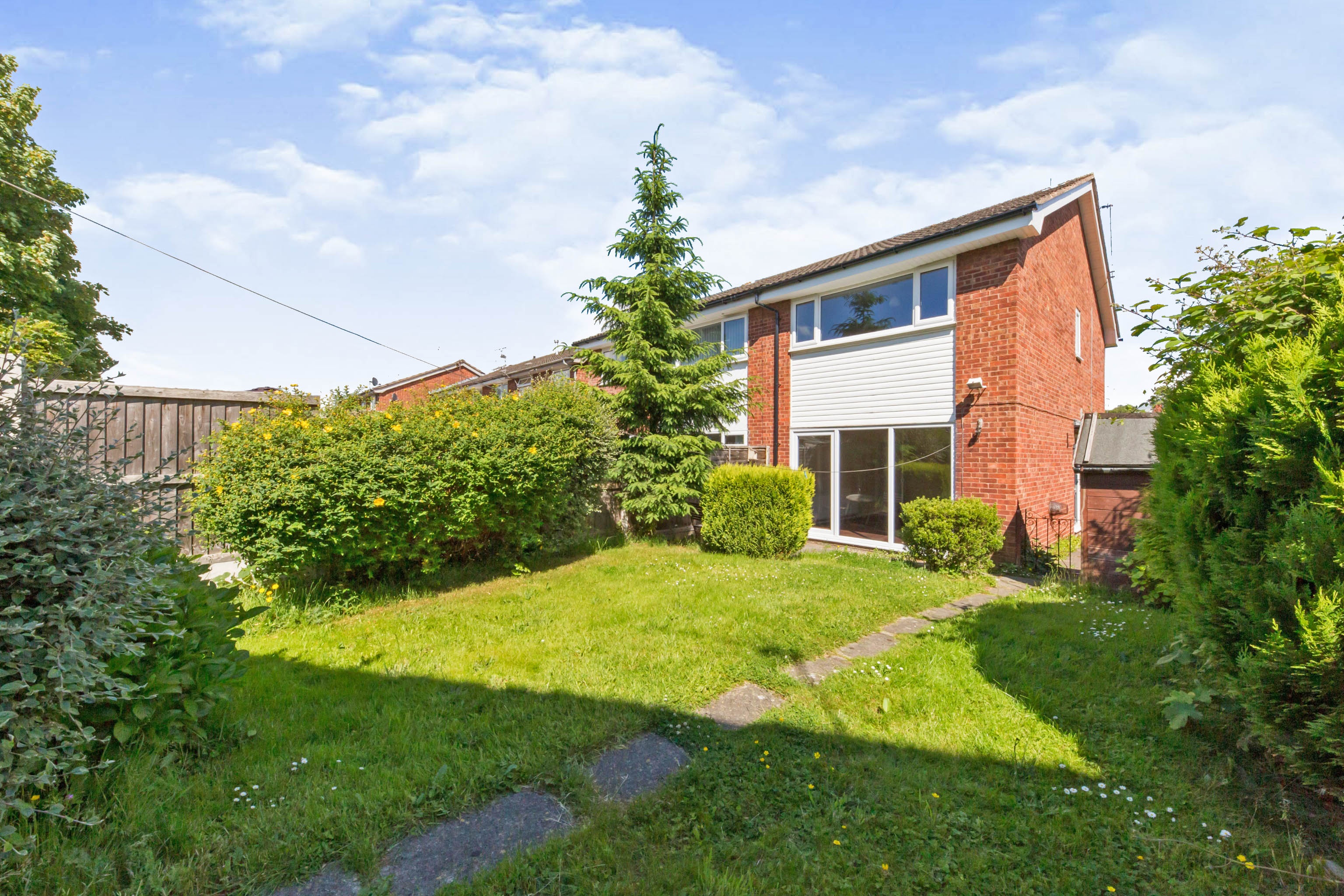 2 Bedroom Semi Detached House For Sale In Mary Street Crewe Cw1 4aj