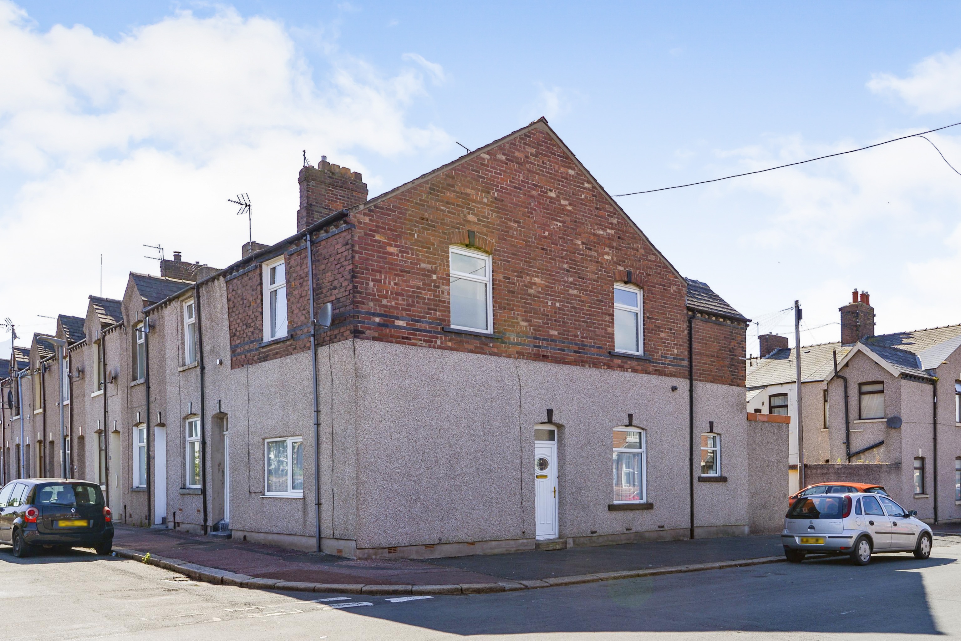 2 bedroom end of terrace house for sale in Hartington Street, Barrowin