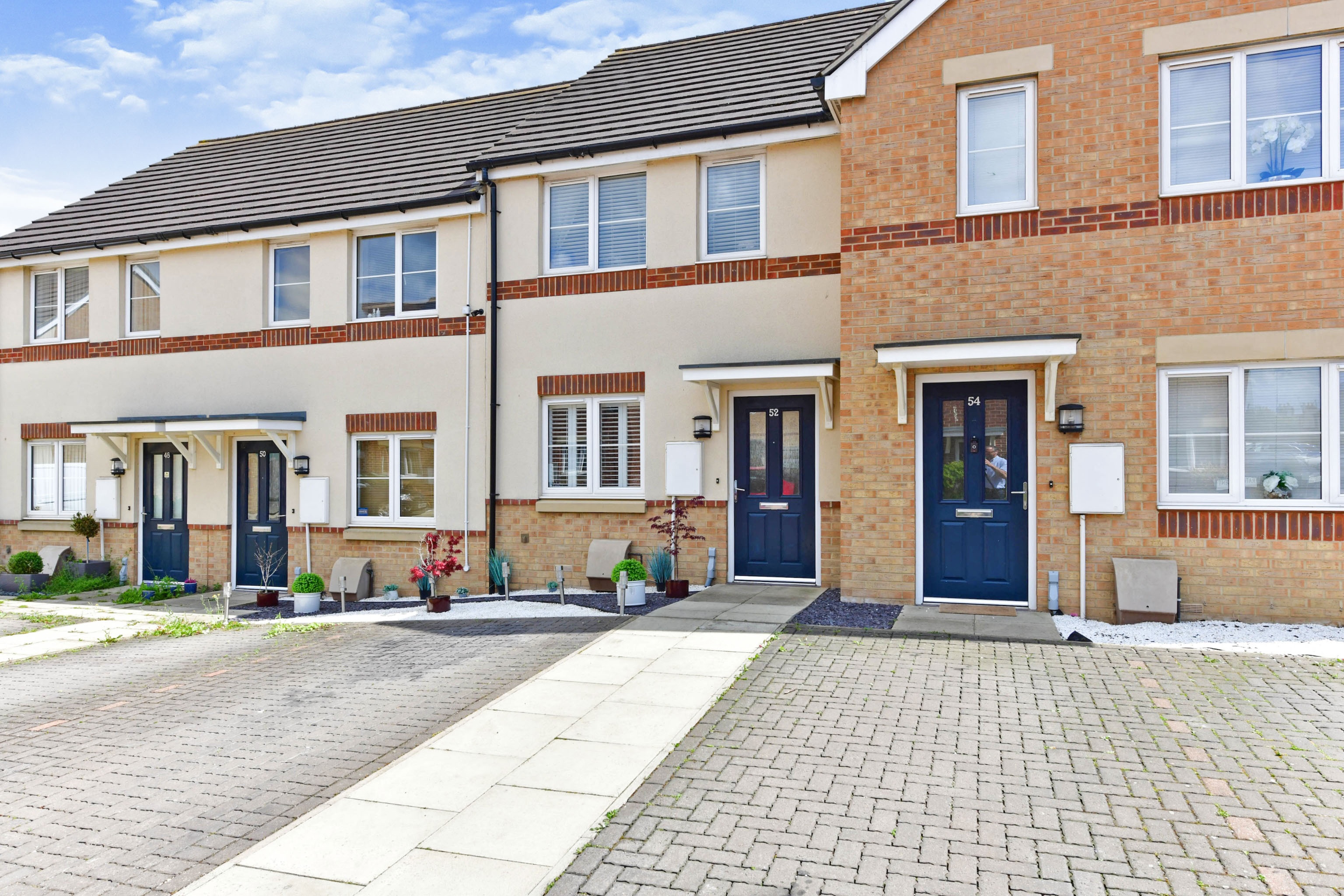 2 bedroom terraced house for sale in Rathbone Crescent, Peterborough