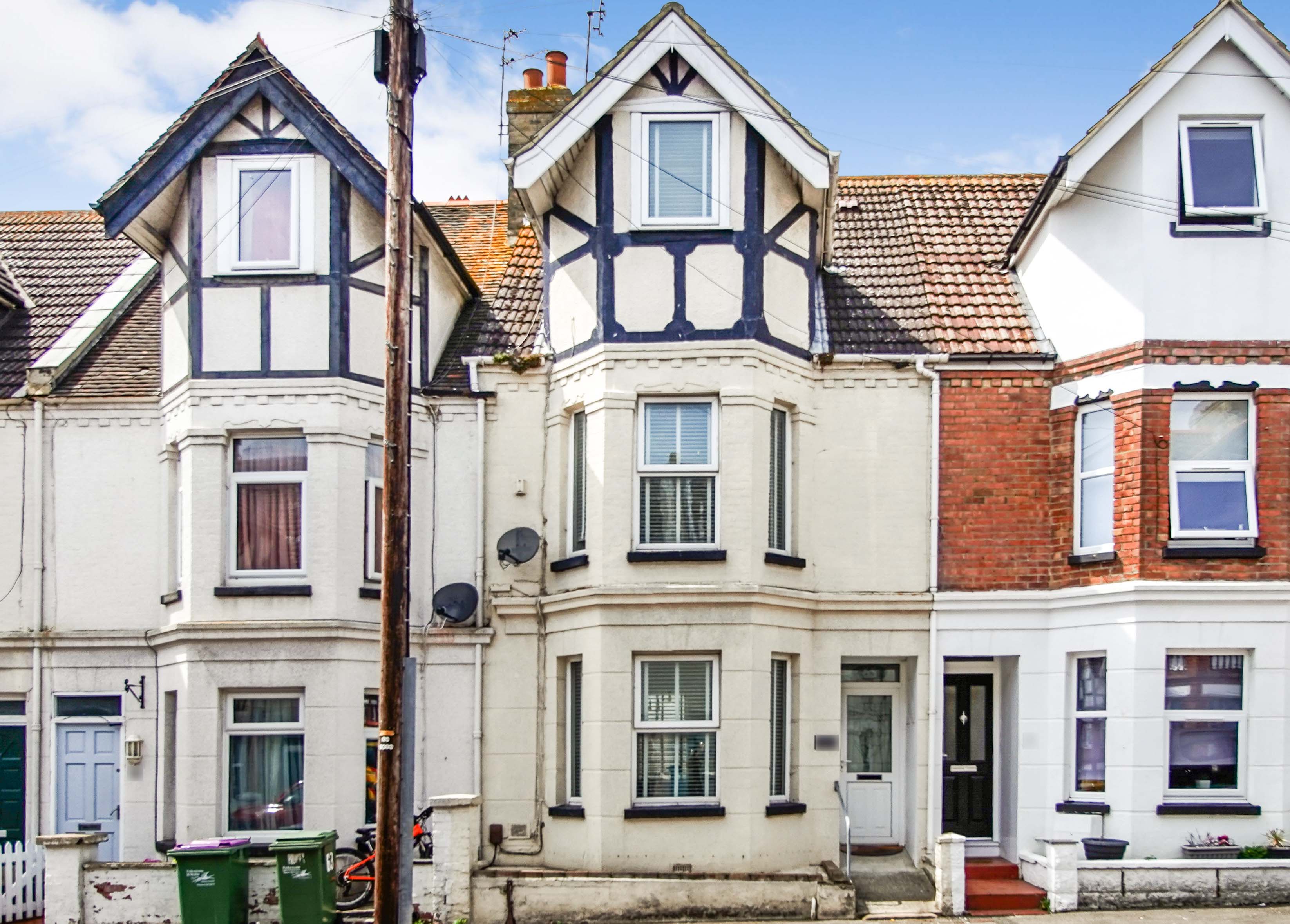 4 bedroom terraced house for sale in Linden Crescent, Folkestone, CT19 5SB