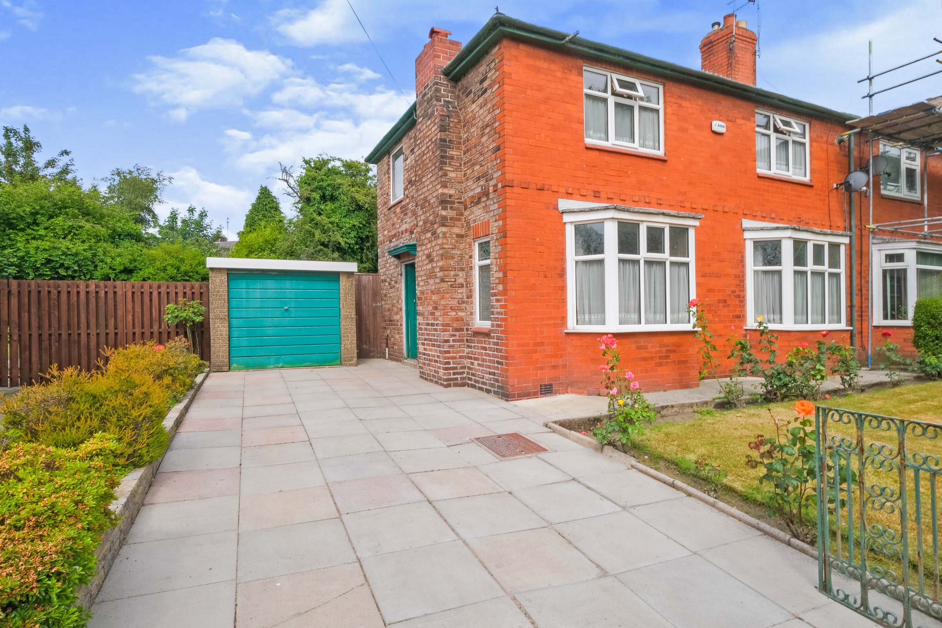 3 bedroom semidetached house for sale in Manchester Road, Prescot, L34 1NE