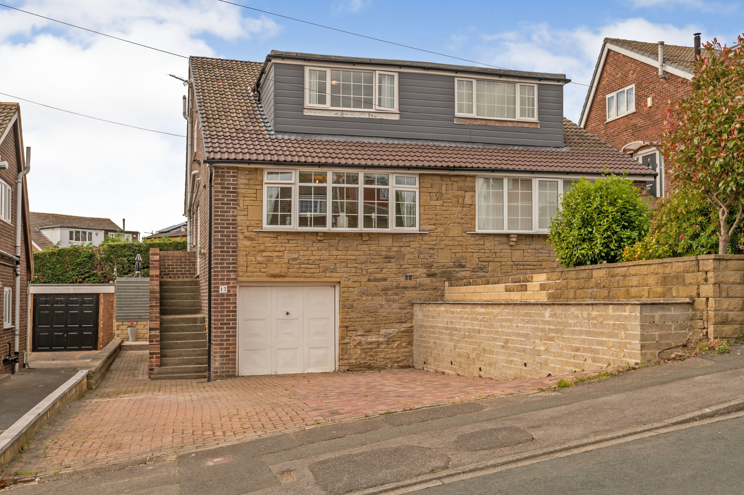 3 bedroom semidetached house for sale in Keats Drive, Heckmondwike