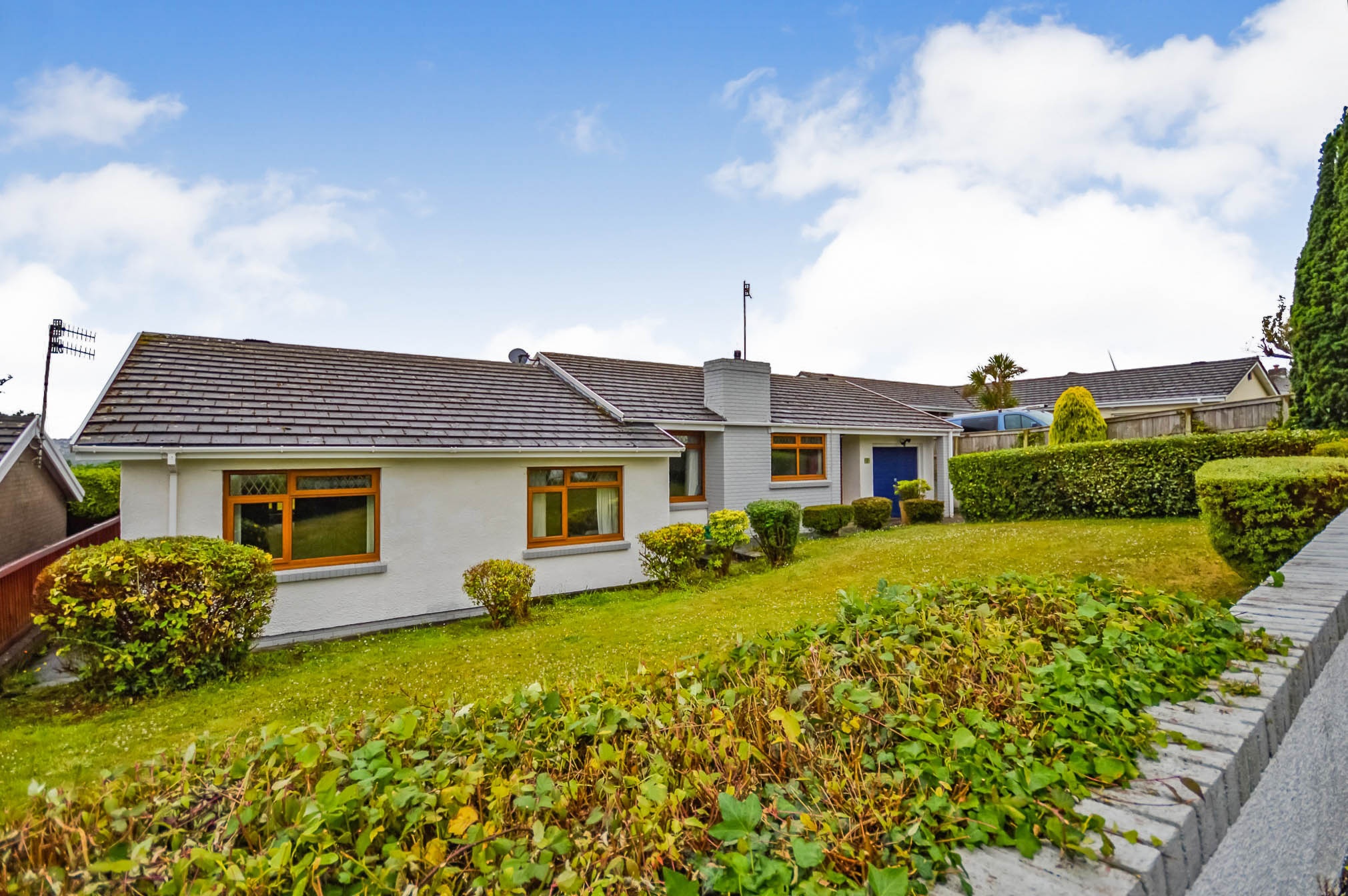 5 bedroom detached bungalow for sale in Hazel Grove, Llanstadwell, SA73 1EW