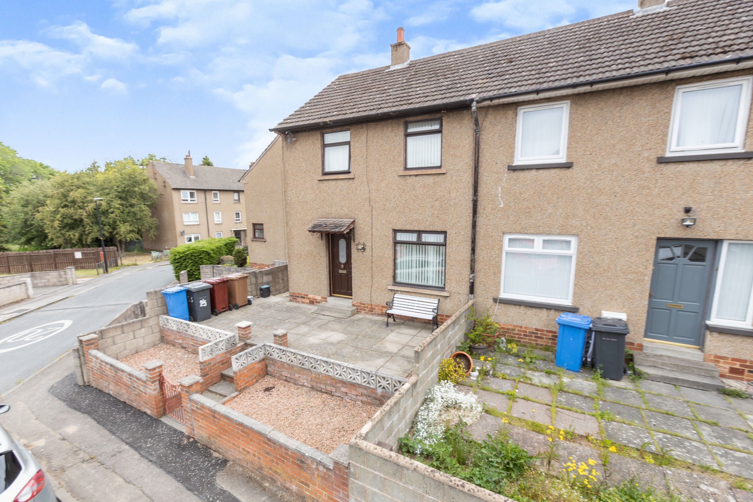2 bedroom terraced house for sale in Balunie Crescent, Dundee, DD4 8PX