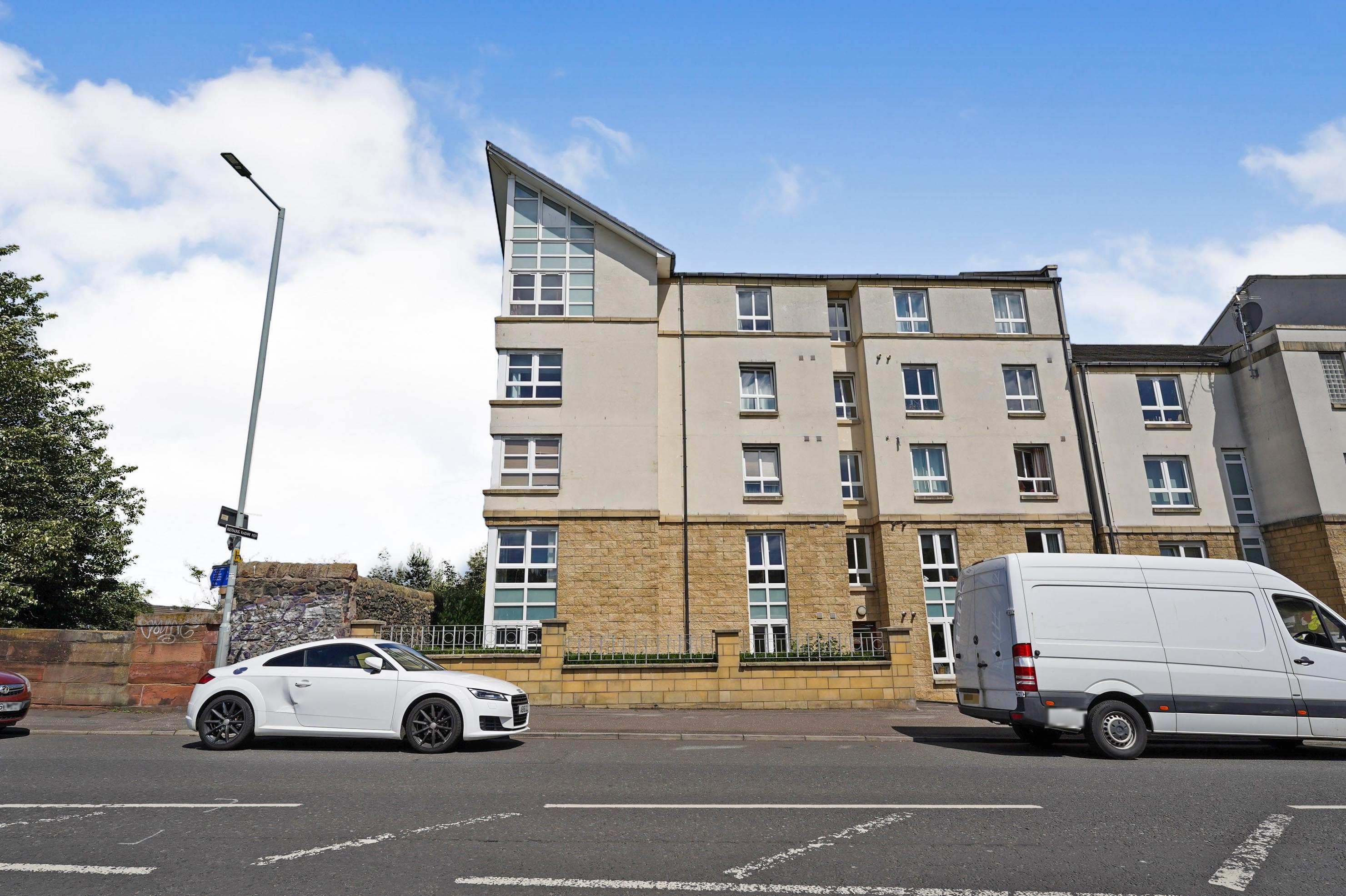 2 bedroom flat for sale in 139/6 Lochend Road, Edinburgh, EH7 6ES