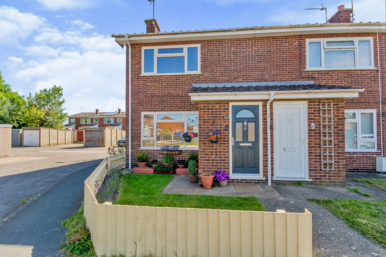 2 bedroom semidetached house for sale in Royal Way, Fishtoft, Boston