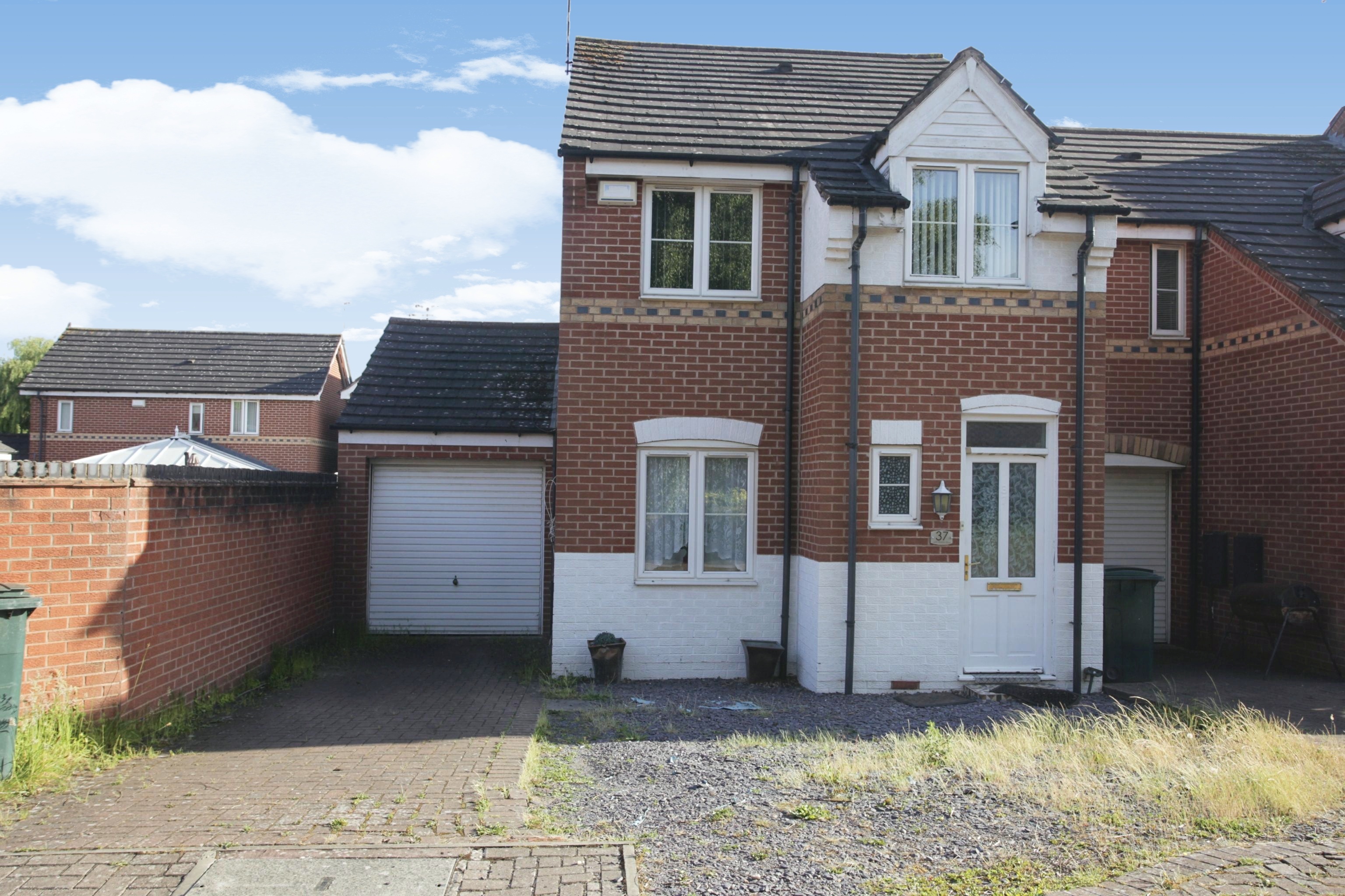 3 bedroom semidetached house for sale in John Shelton Drive, Coventry