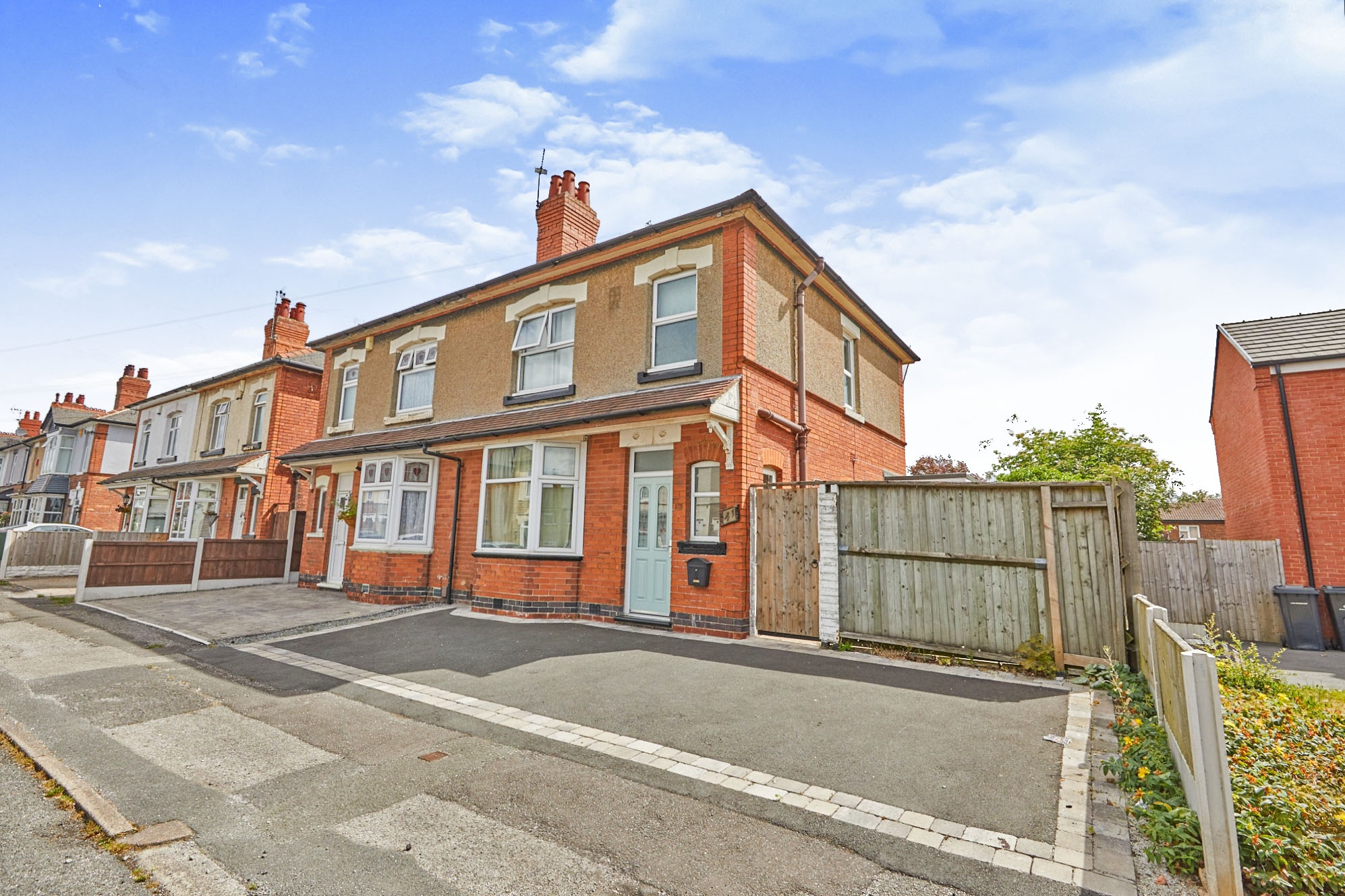 3 bedroom semidetached house for sale in Coronation Avenue, Derby