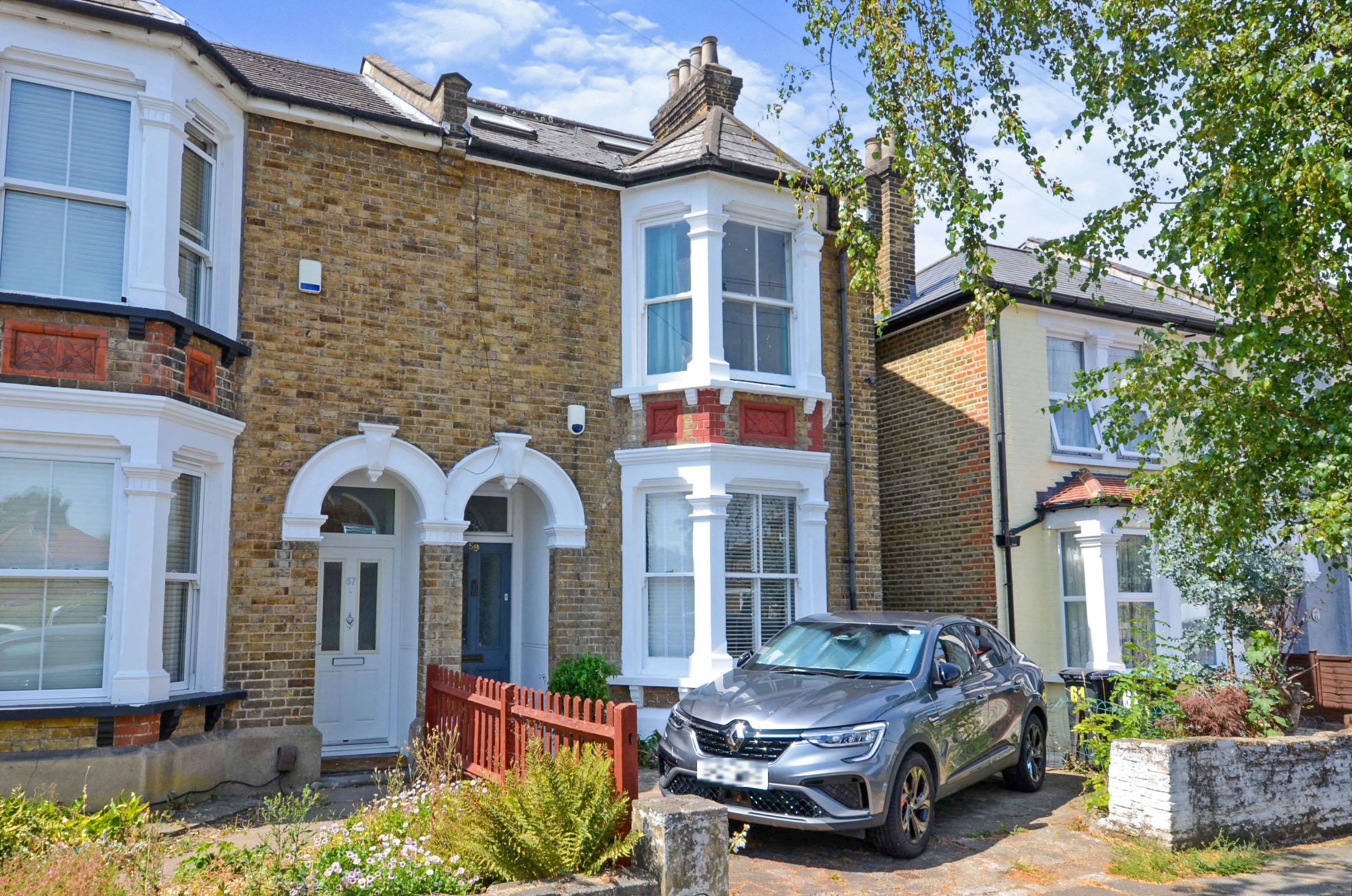 4 bedroom semidetached house for sale in First Avenue, Enfield, EN1 1BN