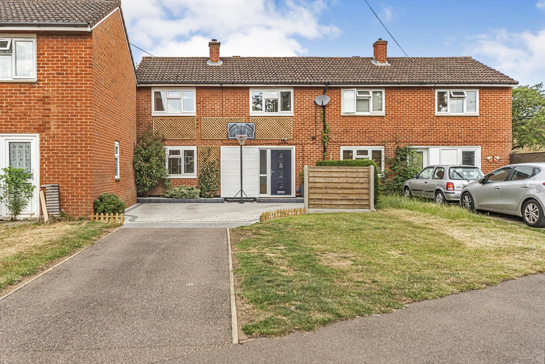 3 bedroom semidetached house for sale in Broad Oak Way, Stevenage, SG2 8RA
