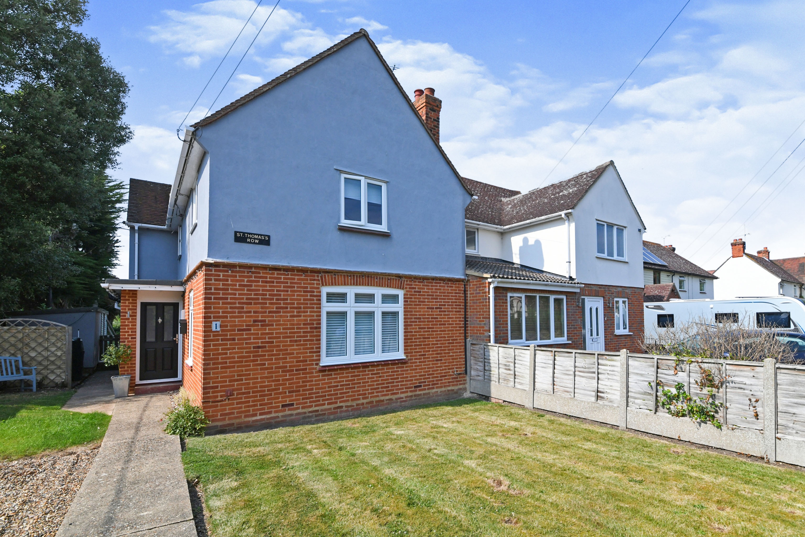 4 bedroom semidetached house for sale in East End Road, Southminster