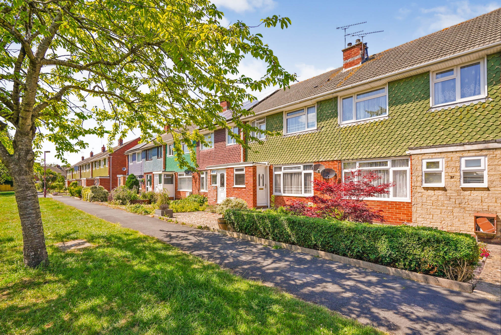 3 bedroom terraced house for sale in Gayton Way, Swindon, SN3 4AR