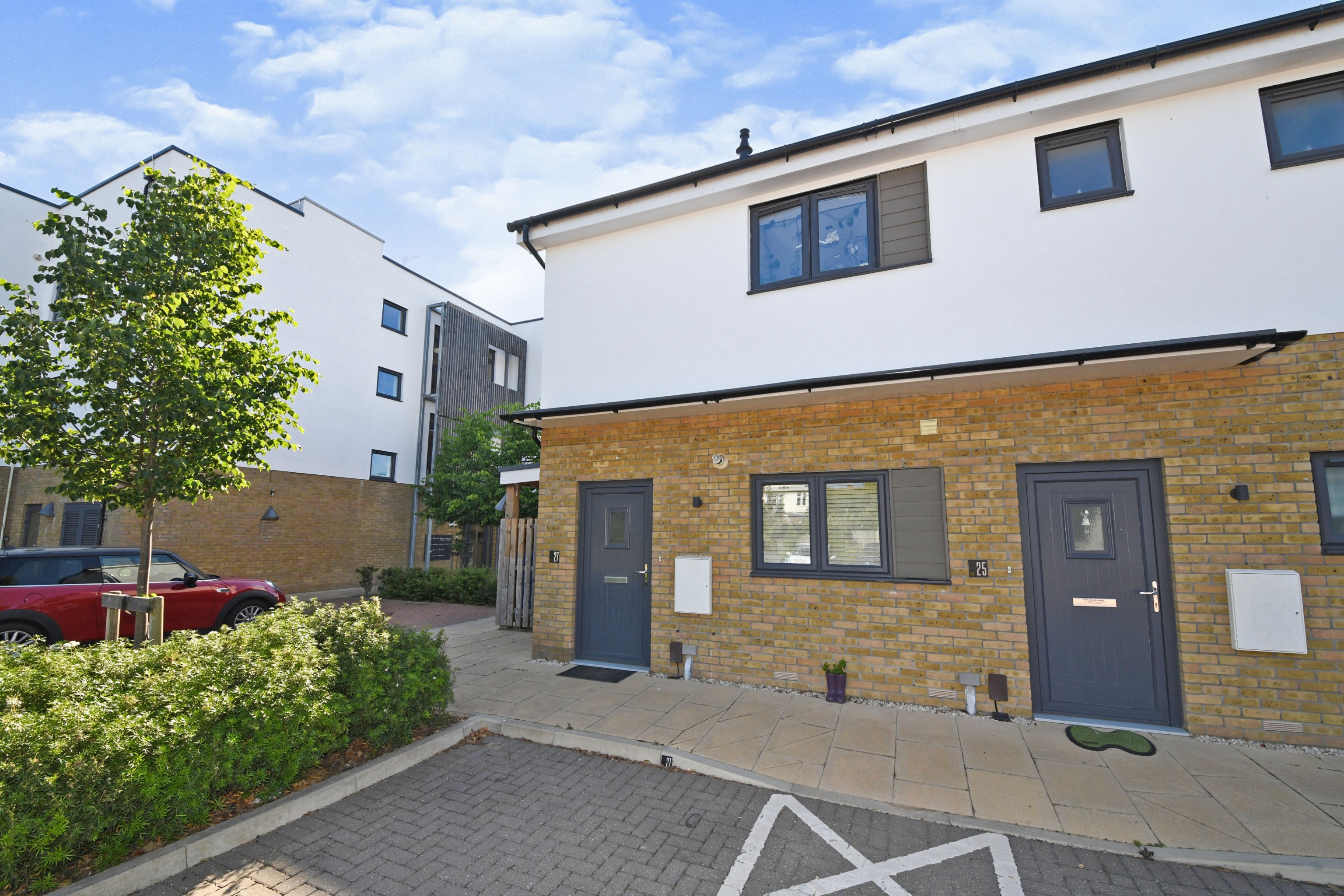 1 bedroom for sale in Goldlay Gardens, Chelmsford, CM2 0EN
