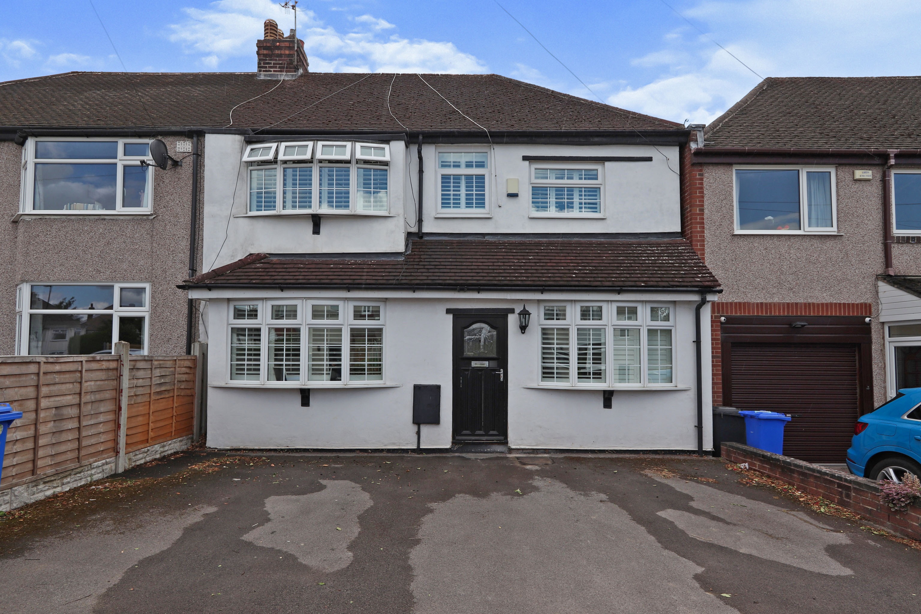 3 bedroom semidetached house for sale in Main Avenue, Sheffield, S17 4FJ