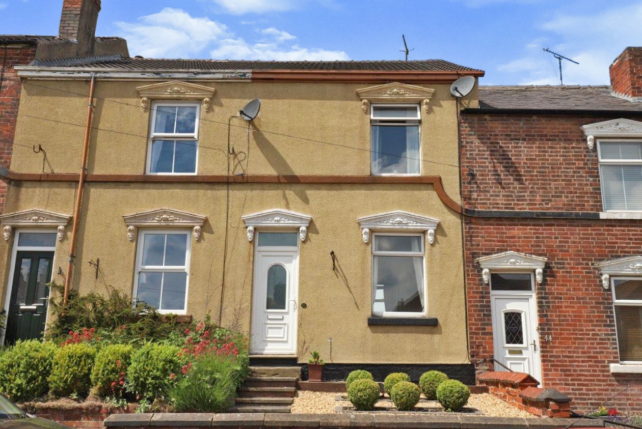 2 bedroom terraced house for sale in Hallowes Lane, Dronfield, S18 1ST