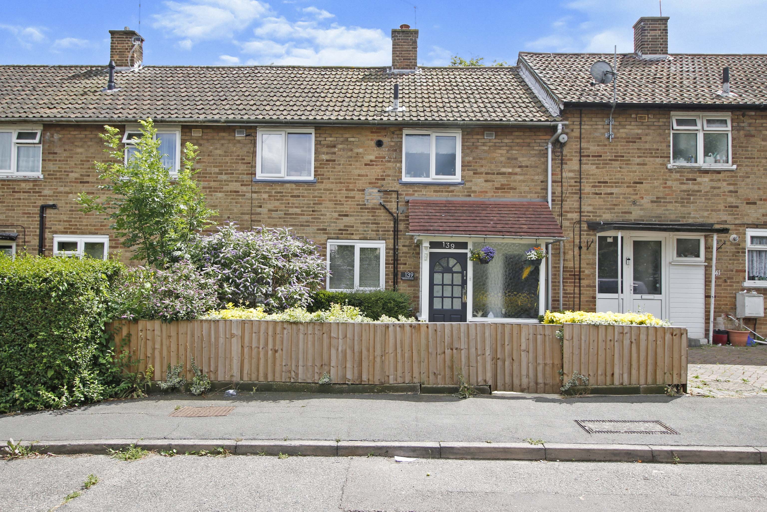 3 bedroom terraced house for sale in Redgrave Road, Basildon, SS16 4HR