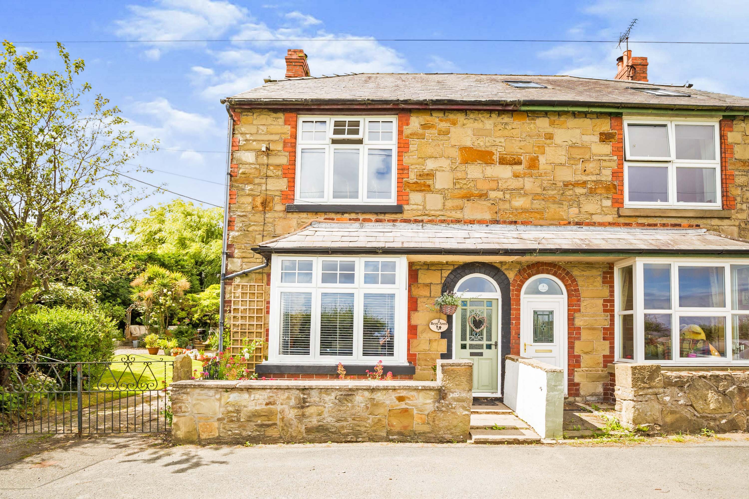 3 bedroom semidetached house for sale in Picton Road, Holywell, CH8 9JG