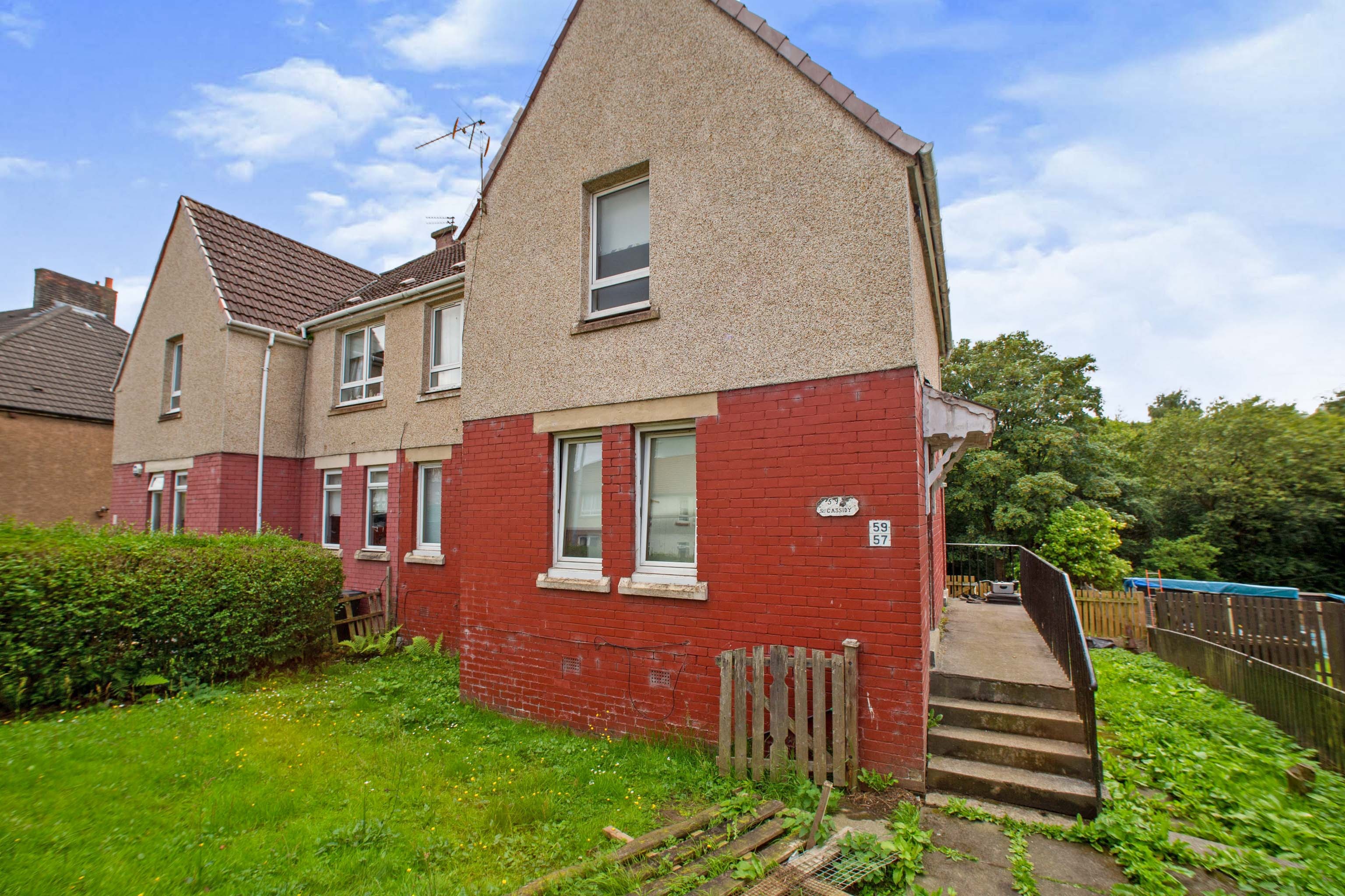 2 bedroom flat for sale in Espieside Crescent, Coatbridge, ML5 2HJ