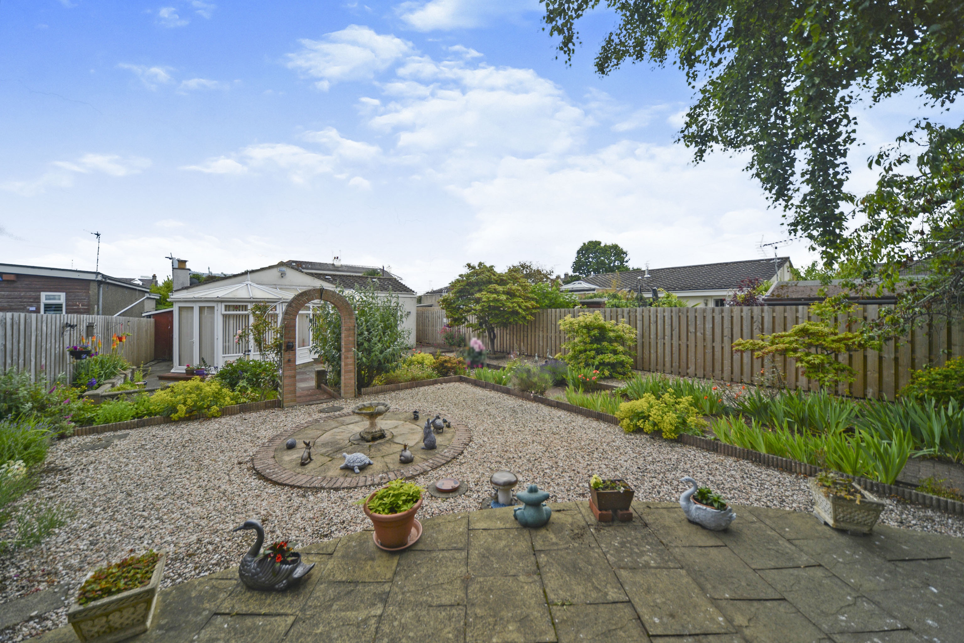 2 bedroom detached bungalow for sale in Broomieknowe Park, Bonnyrigg