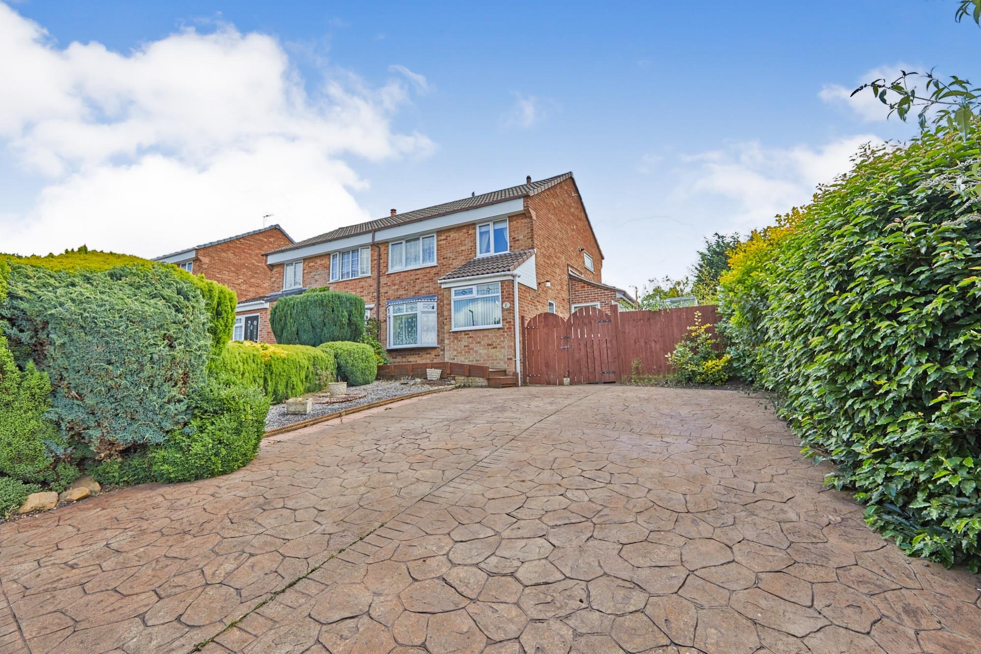3 bedroom semidetached house for sale in Nursery Close, Swadlincote