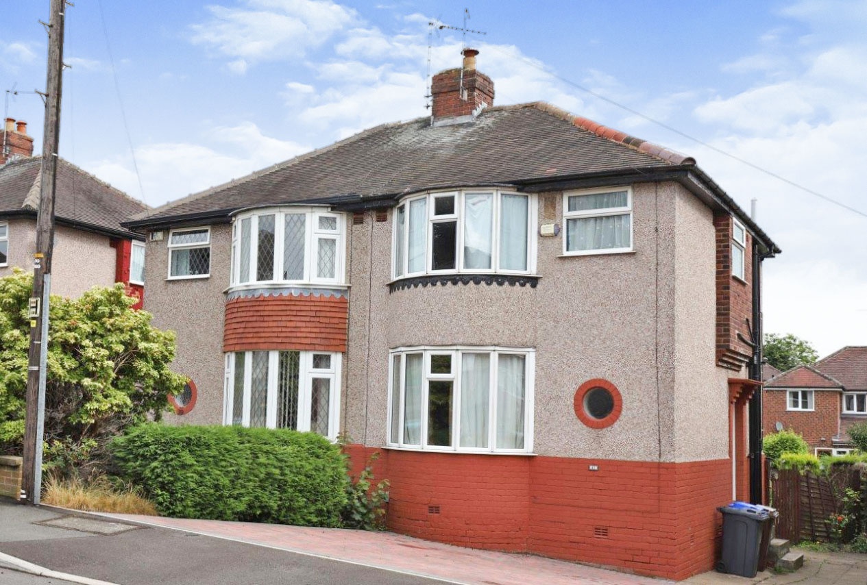 3 bedroom semidetached house for sale in Foxwood Avenue, Sheffield