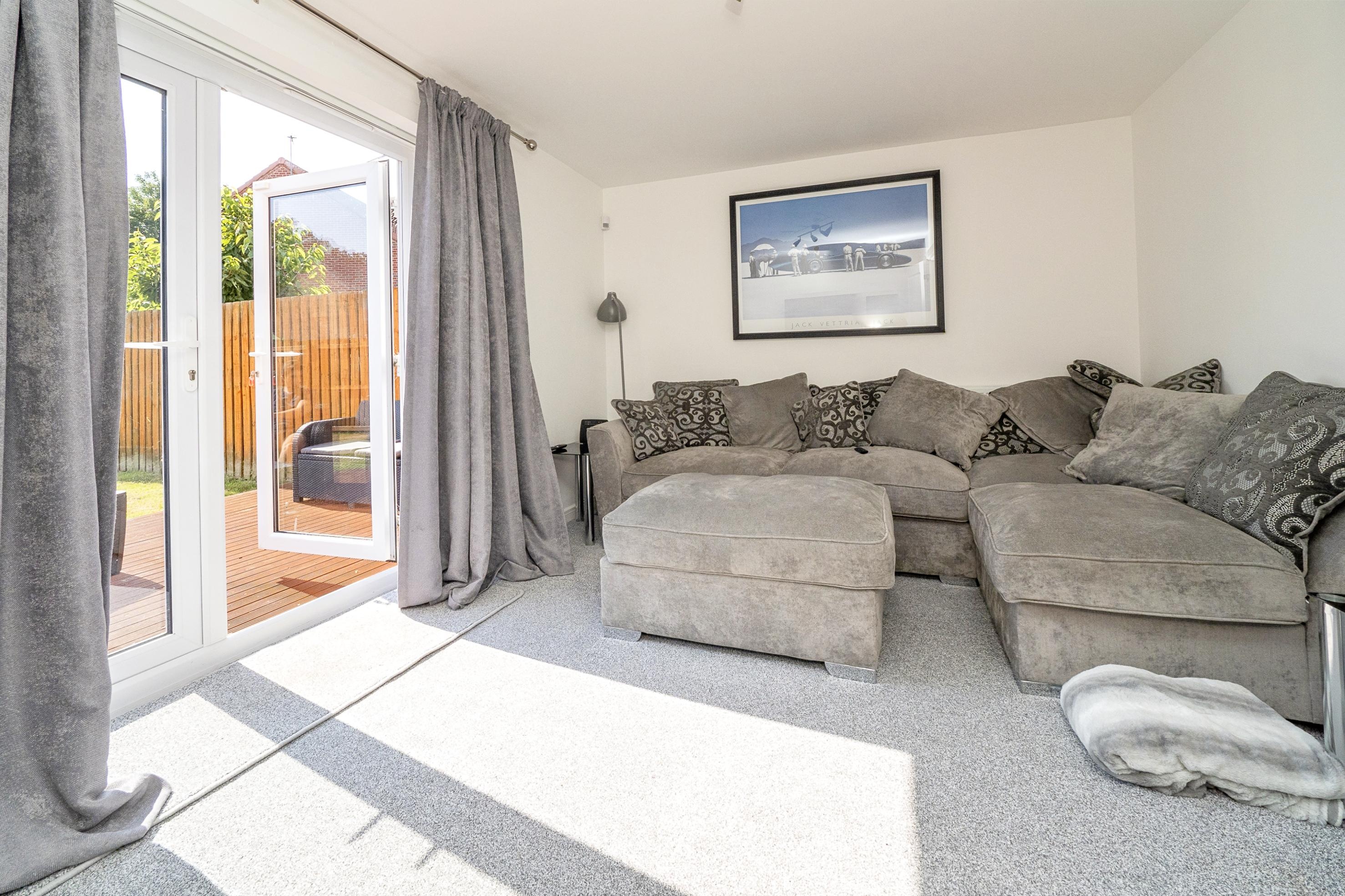 3 bedroom detached house for sale in Risholme Way, Hull, HU8 9BY