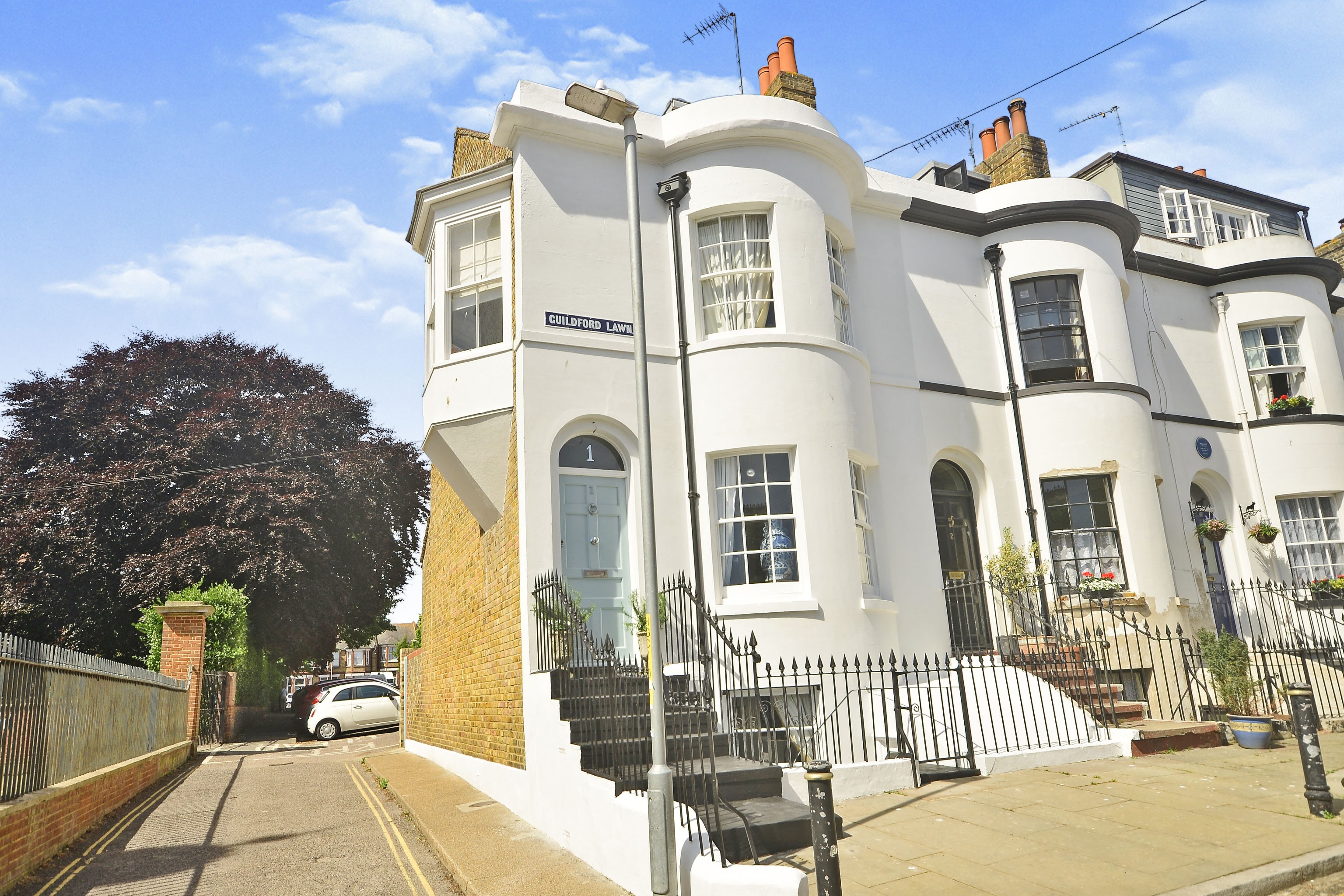 4 bedroom end of terrace house for sale in Guildford Lawn, Ramsgate, CT11 9AY