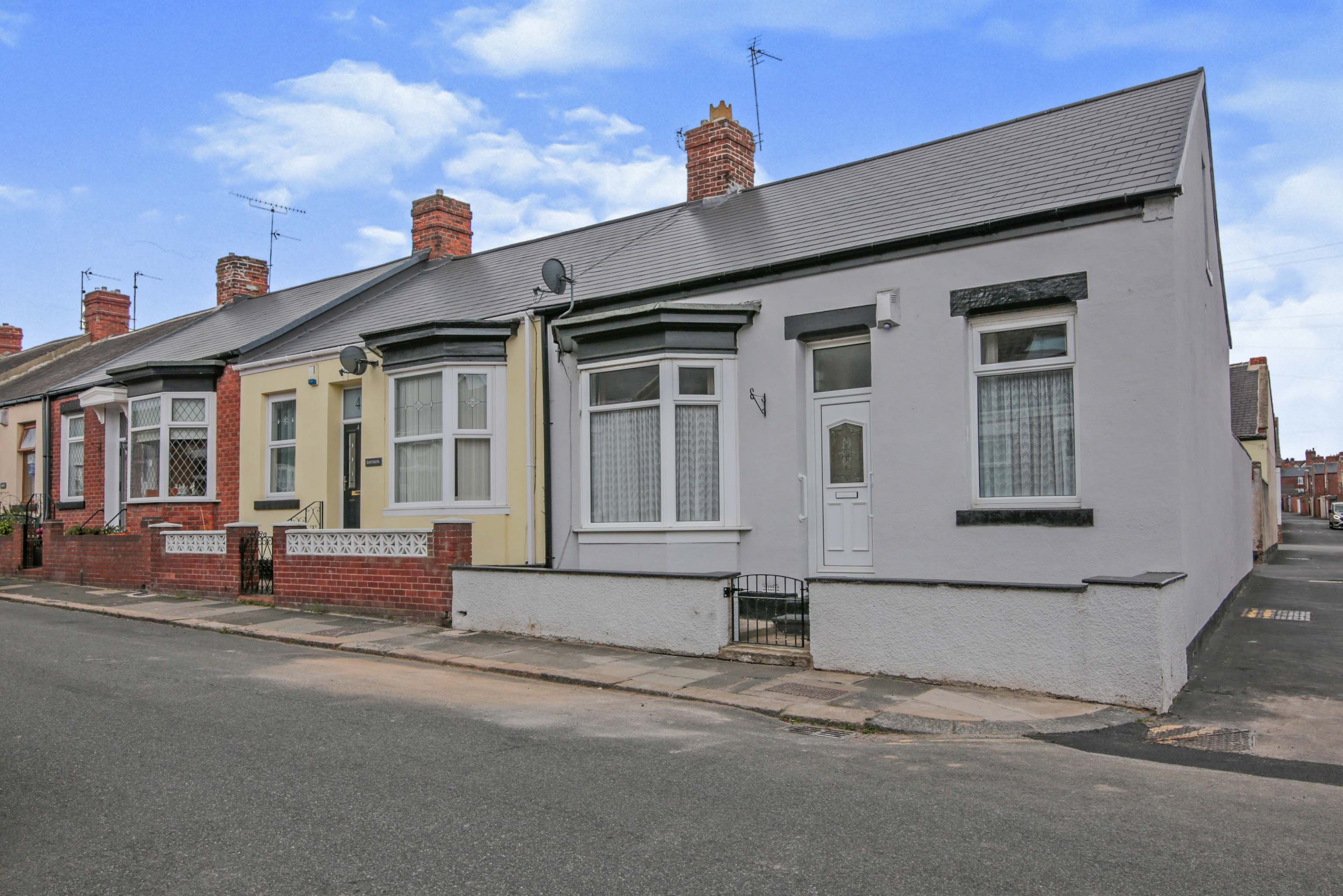3 bedroom end of terrace house for sale in Abingdon Street, Sunderland