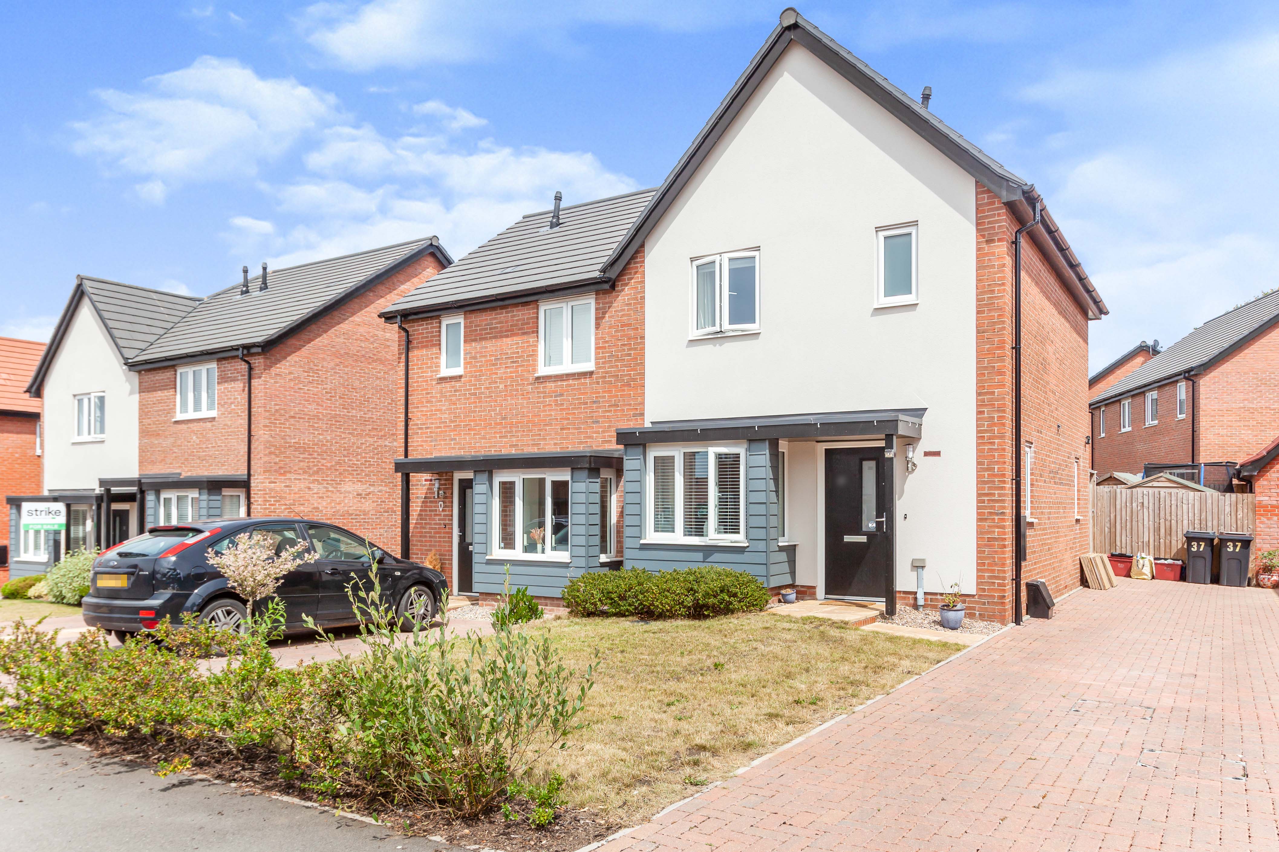 2 bedroom semidetached house for sale in Pepper Drive, Ibstock, LE67 6QL