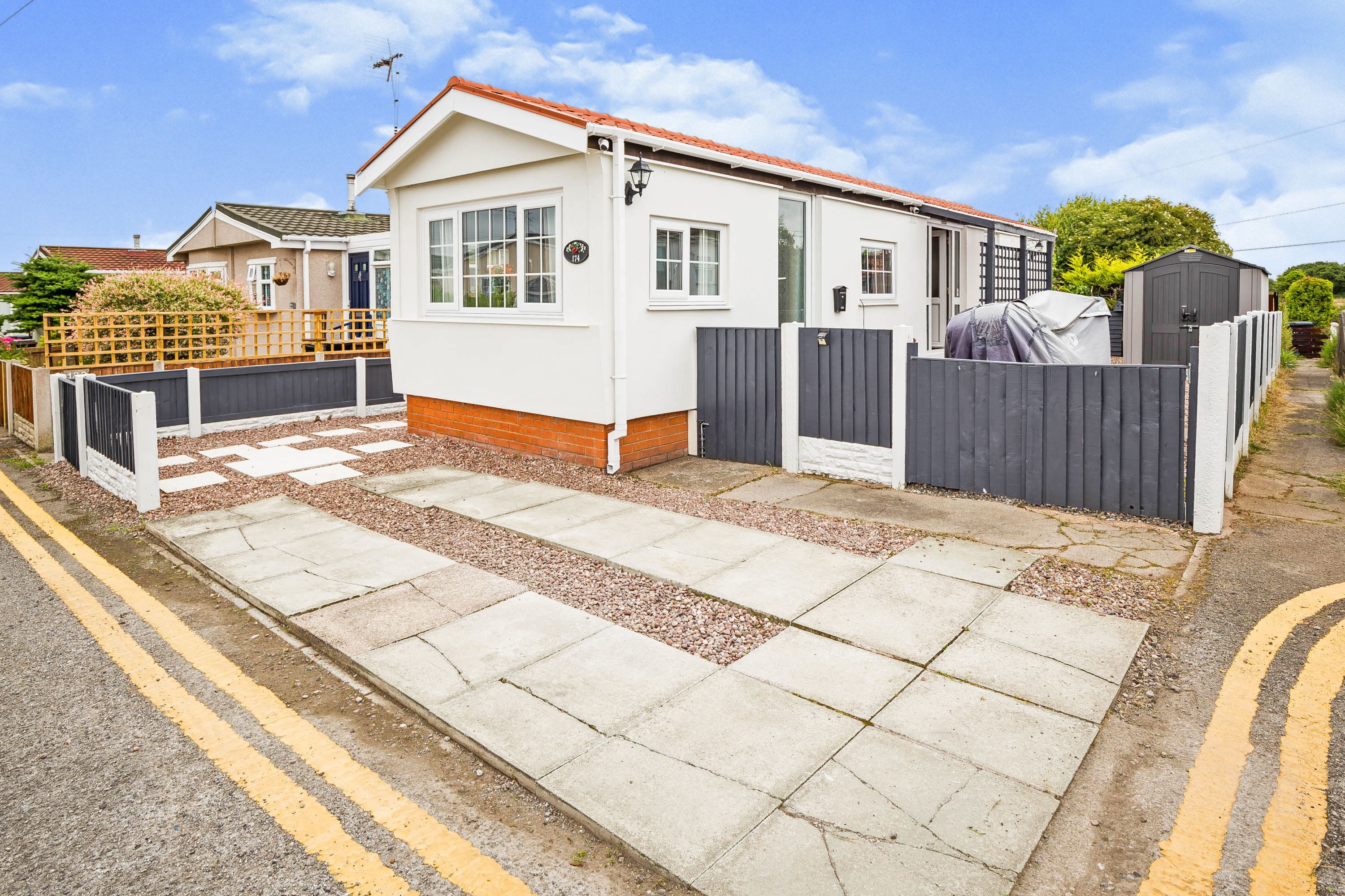 1 bedroom park home for sale in Willow Park, Deeside, CH5 2TZ