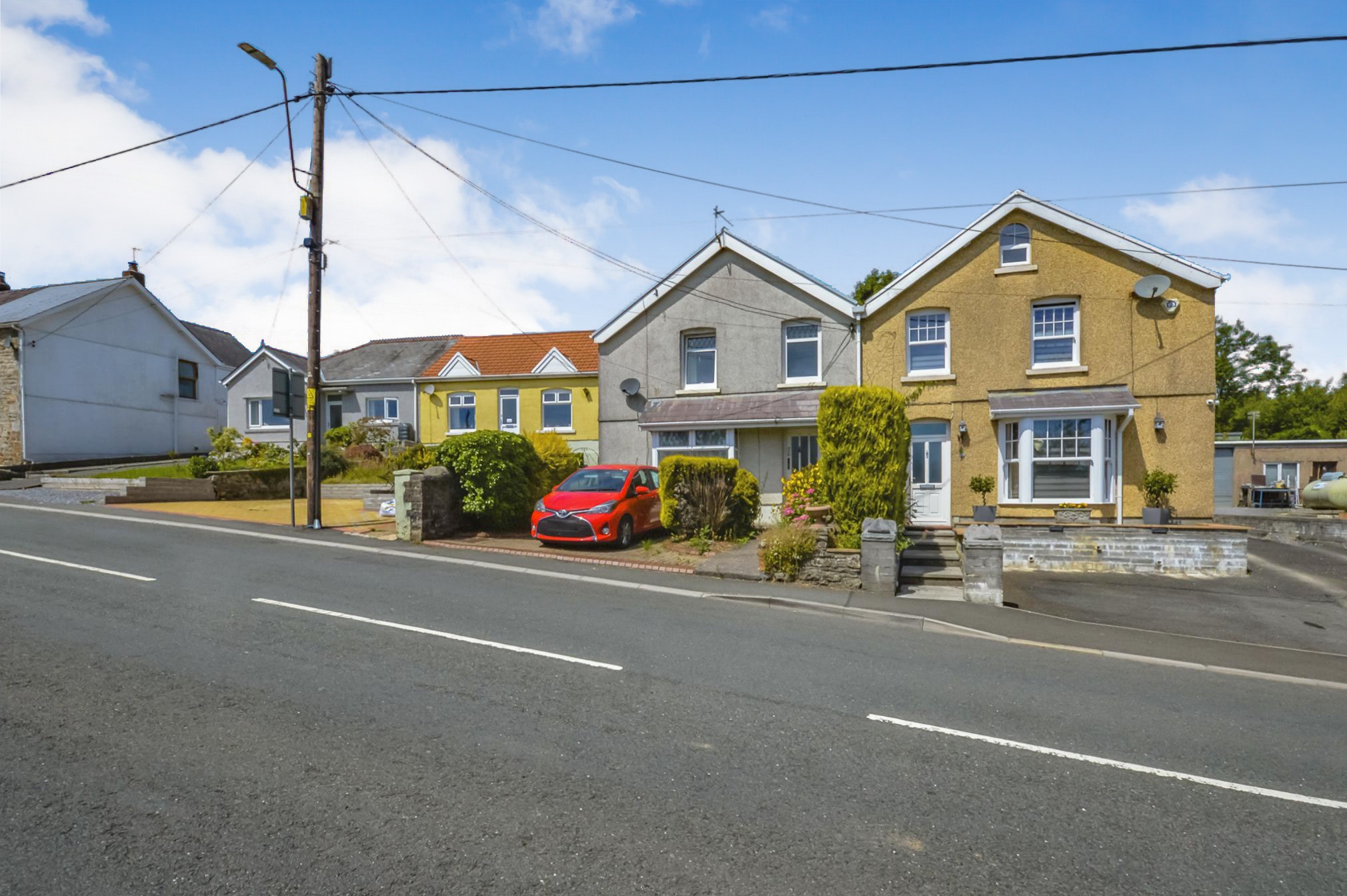 3 bedroom semidetached house for sale in Saron Road, Ammanford, SA18 3LG