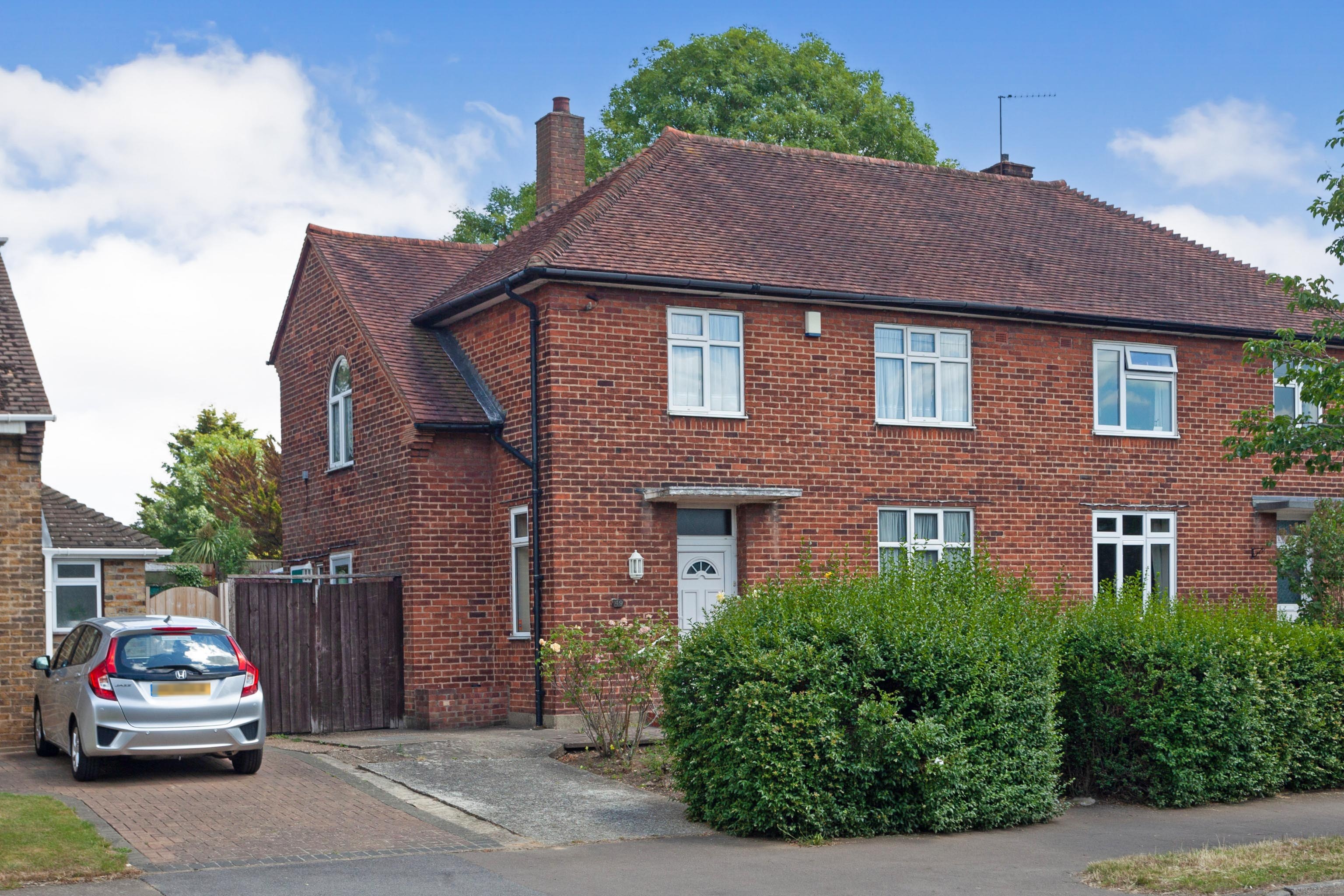 3 bedroom semidetached house for sale in Manford Way, Chigwell, IG7 4JH