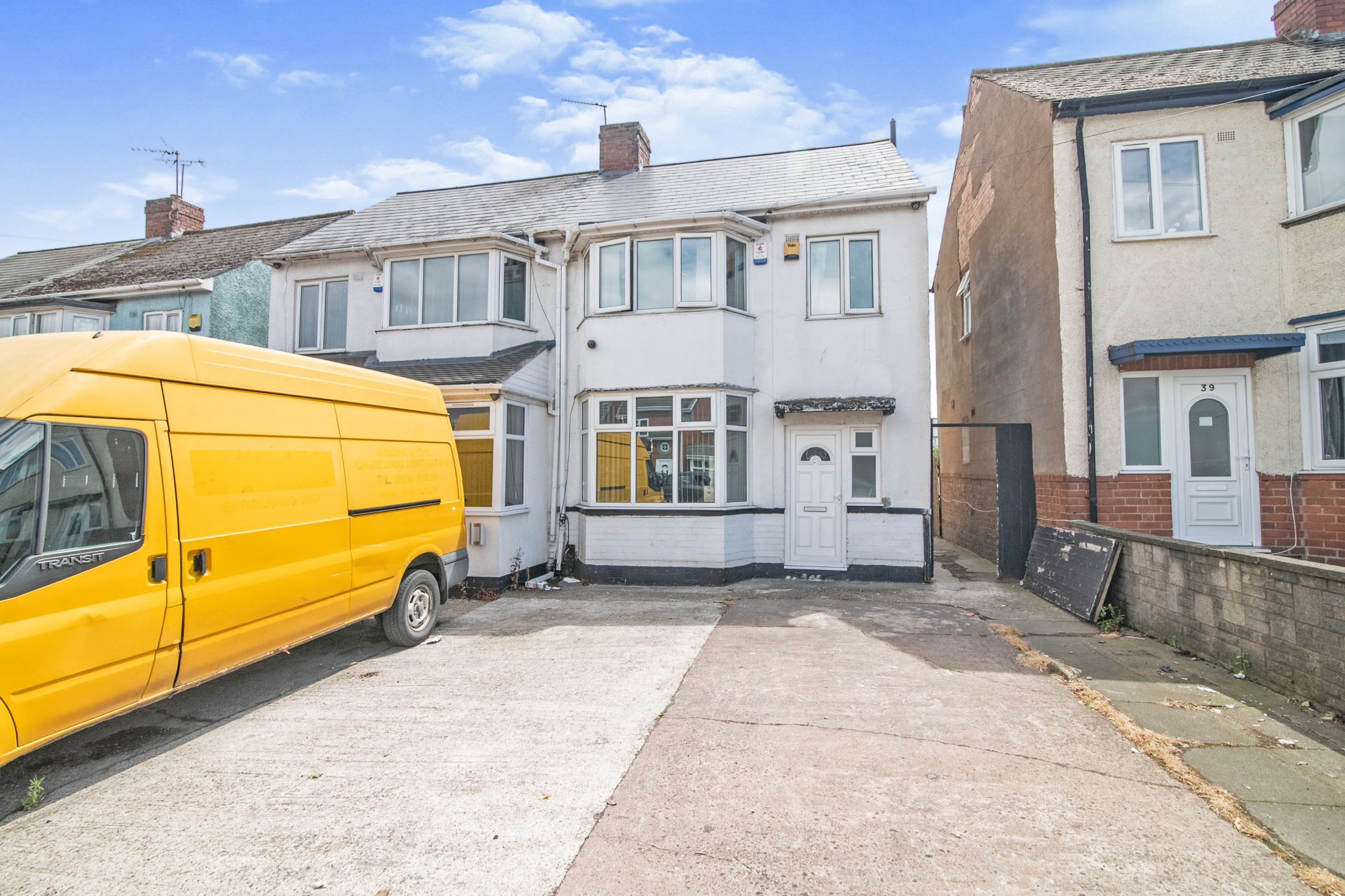 4 bedroom semidetached house for sale in Roway Lane, Oldbury, B69 3EQ