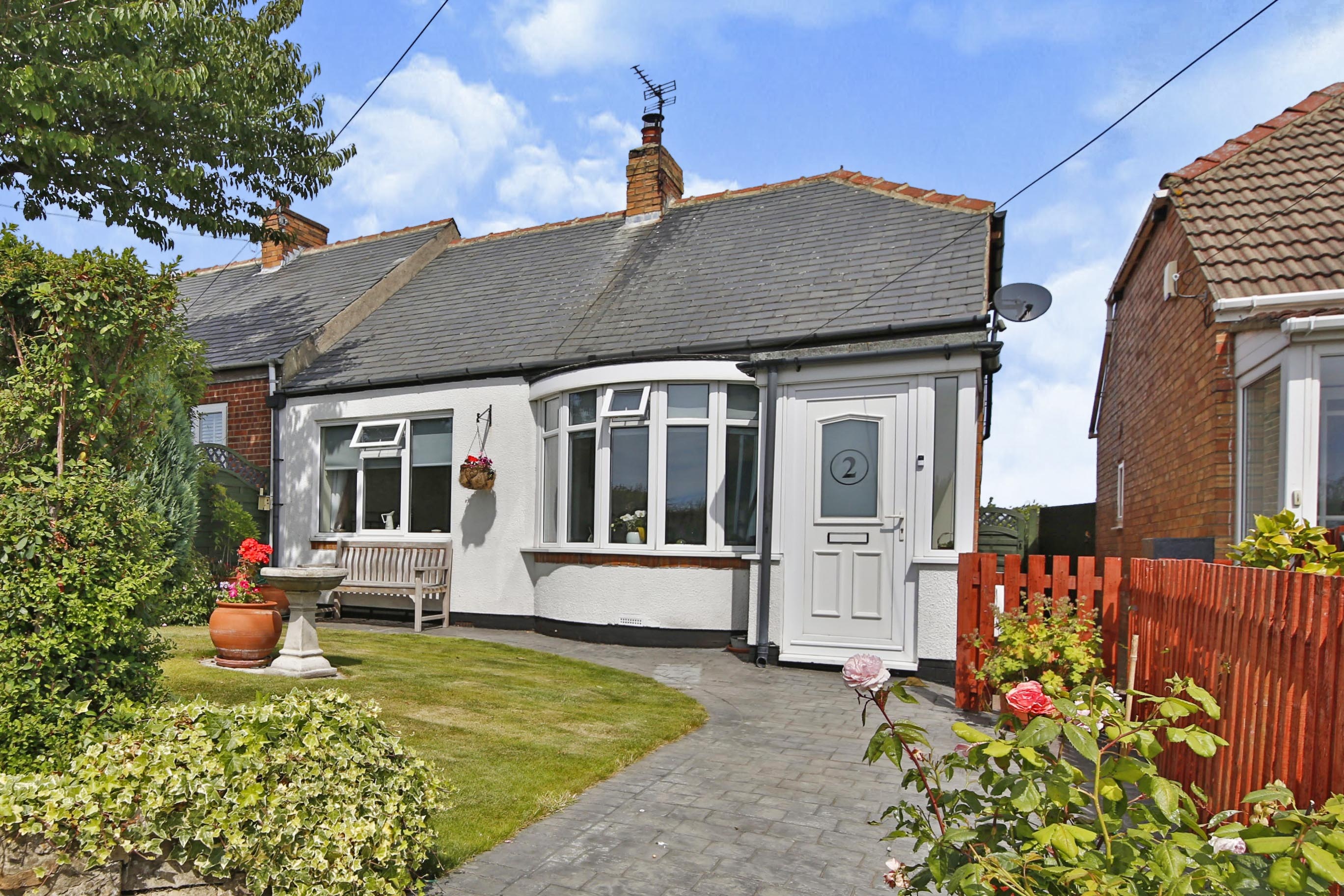 2 bedroom semidetached bungalow for sale in West Lane, Hawthorn